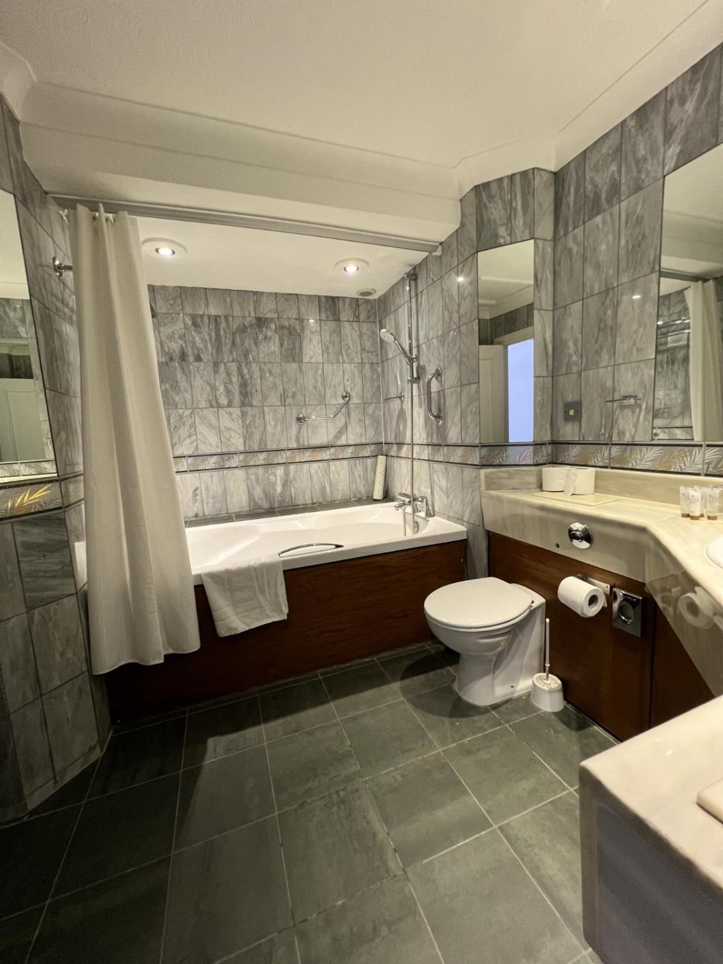 One-Bedroom Suite