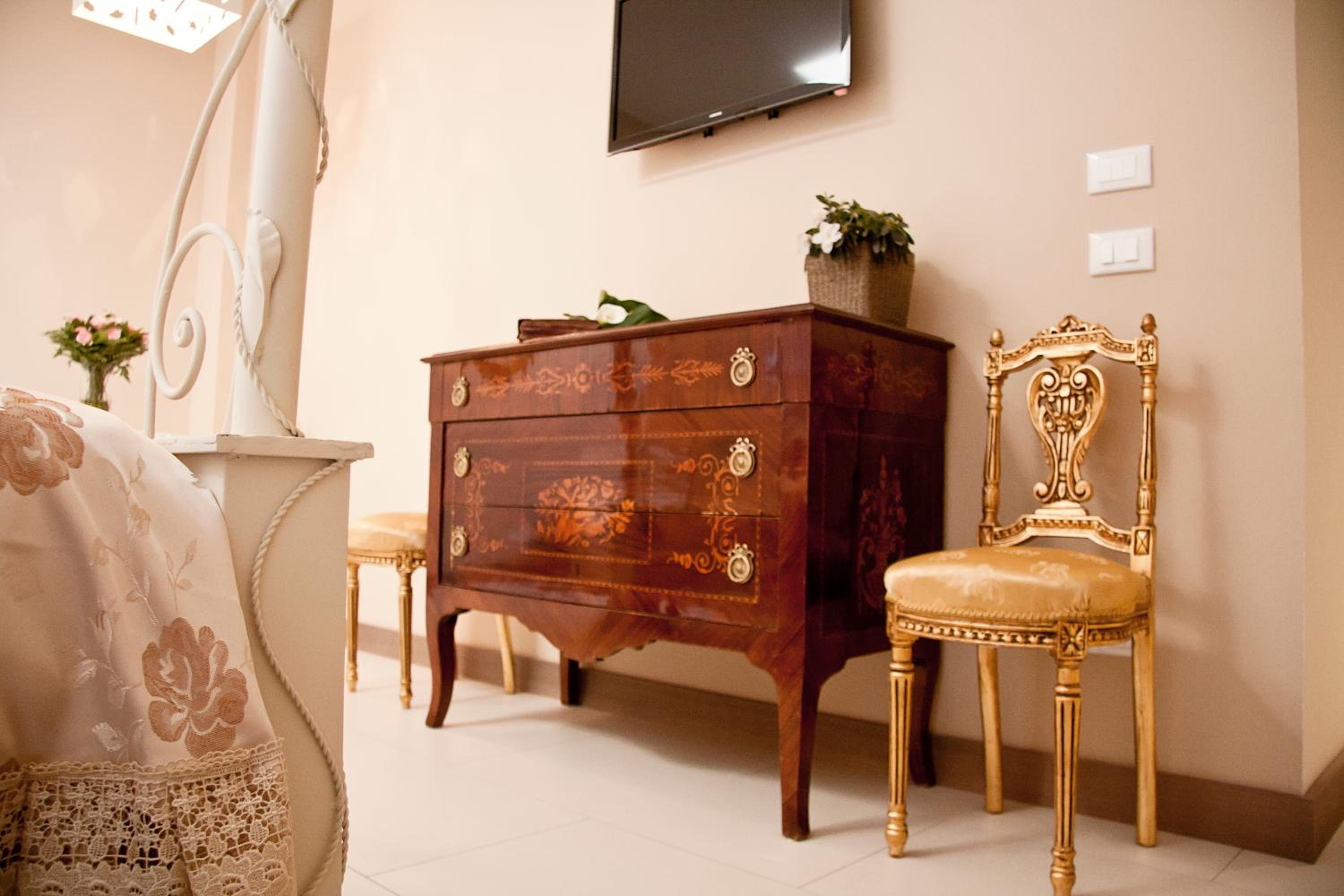 One-Bedroom Suite