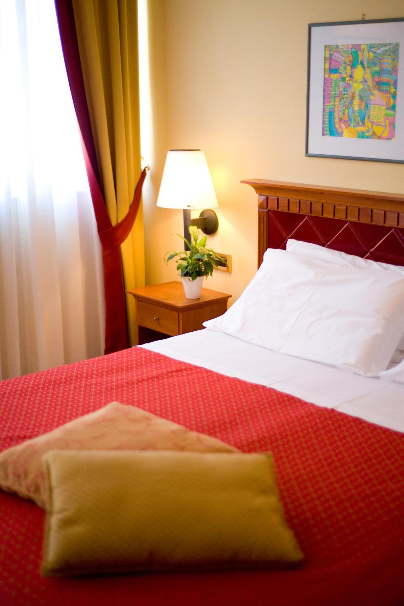 Double or Twin Room with City View