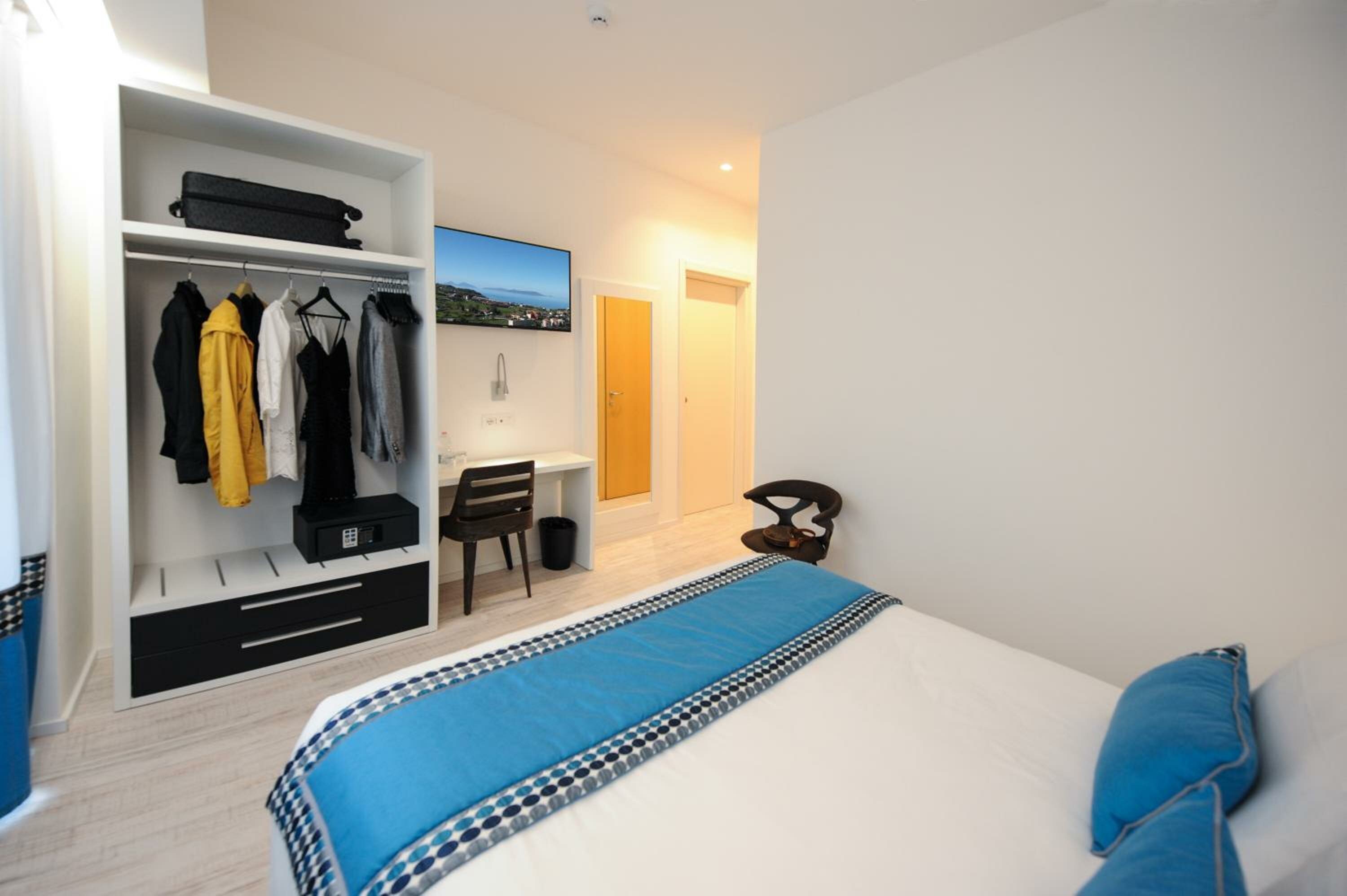 Double Room with Beach Access
