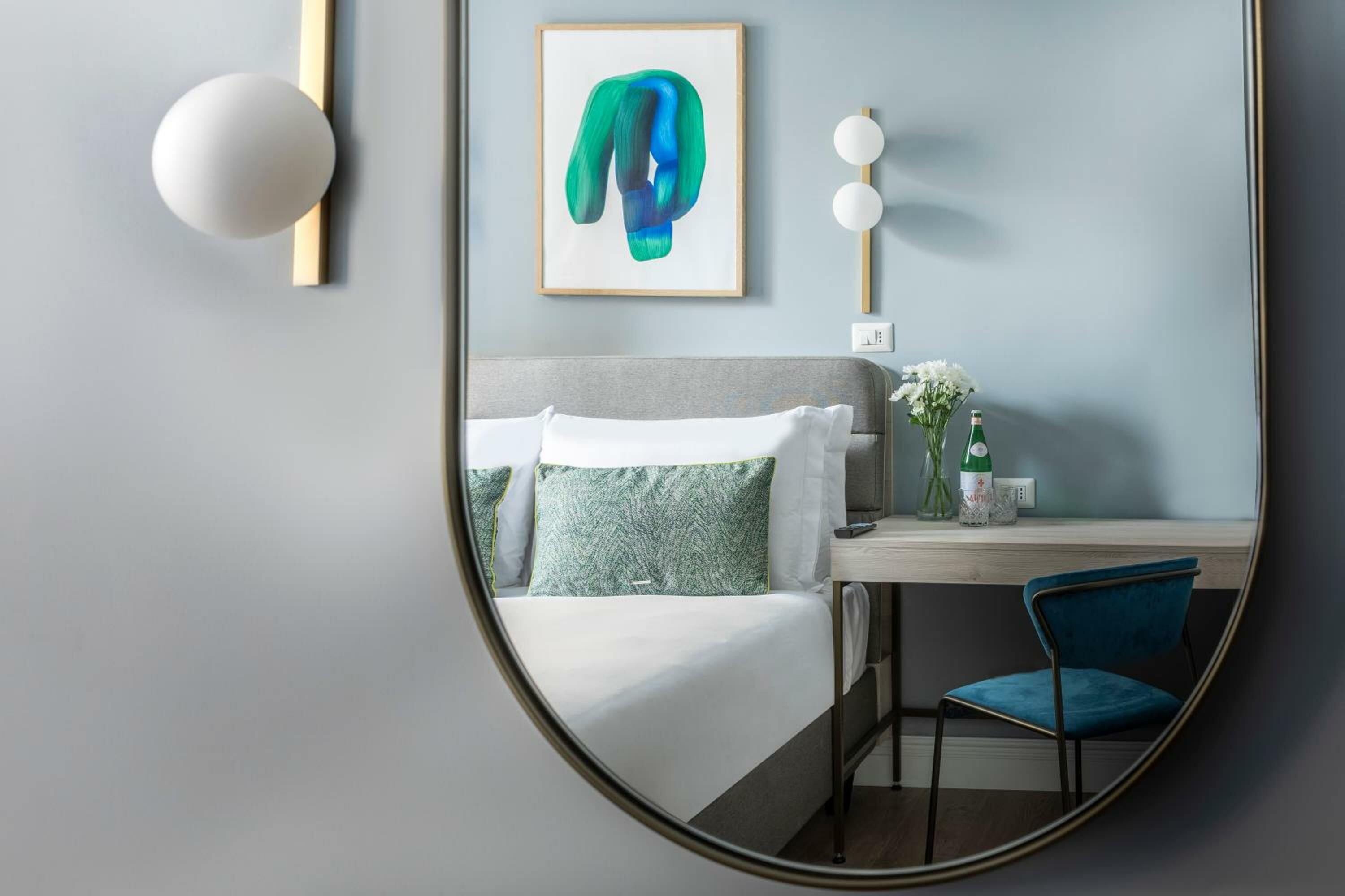 Medium Room