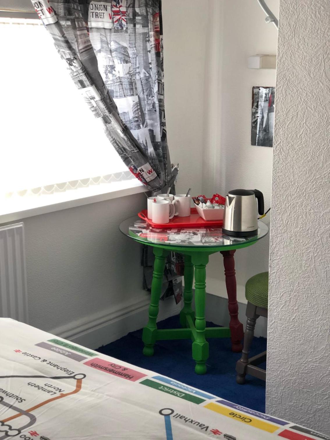 Small Family Room (6) 