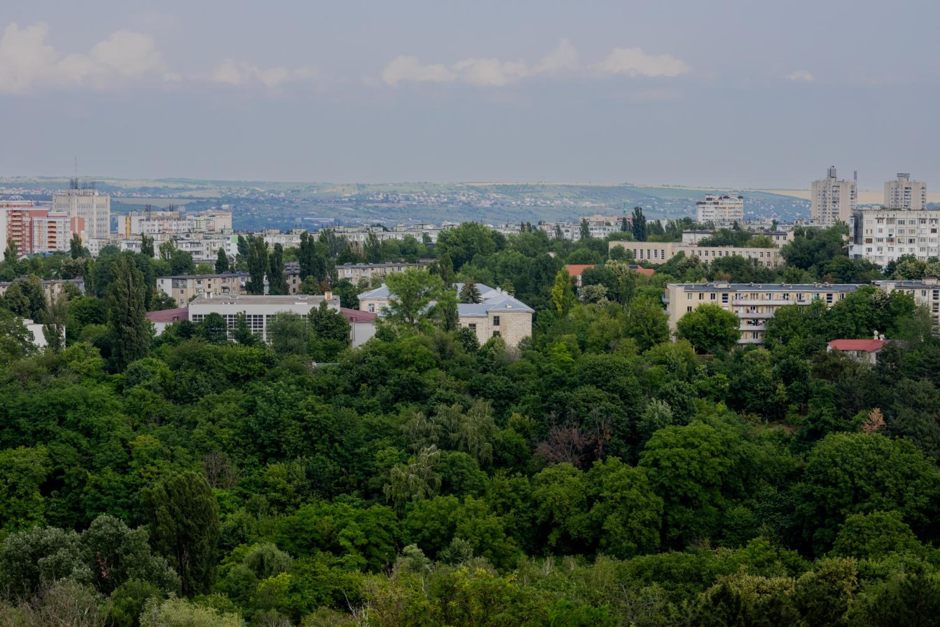 Two-Bedroom Deluxe Apartment with Garden View
