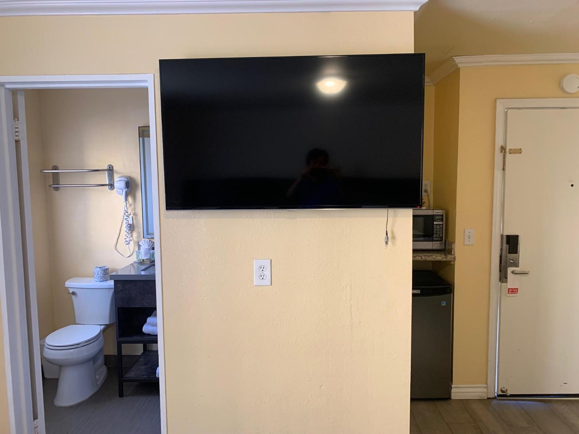Deluxe Queen Room with Two Queen Beds