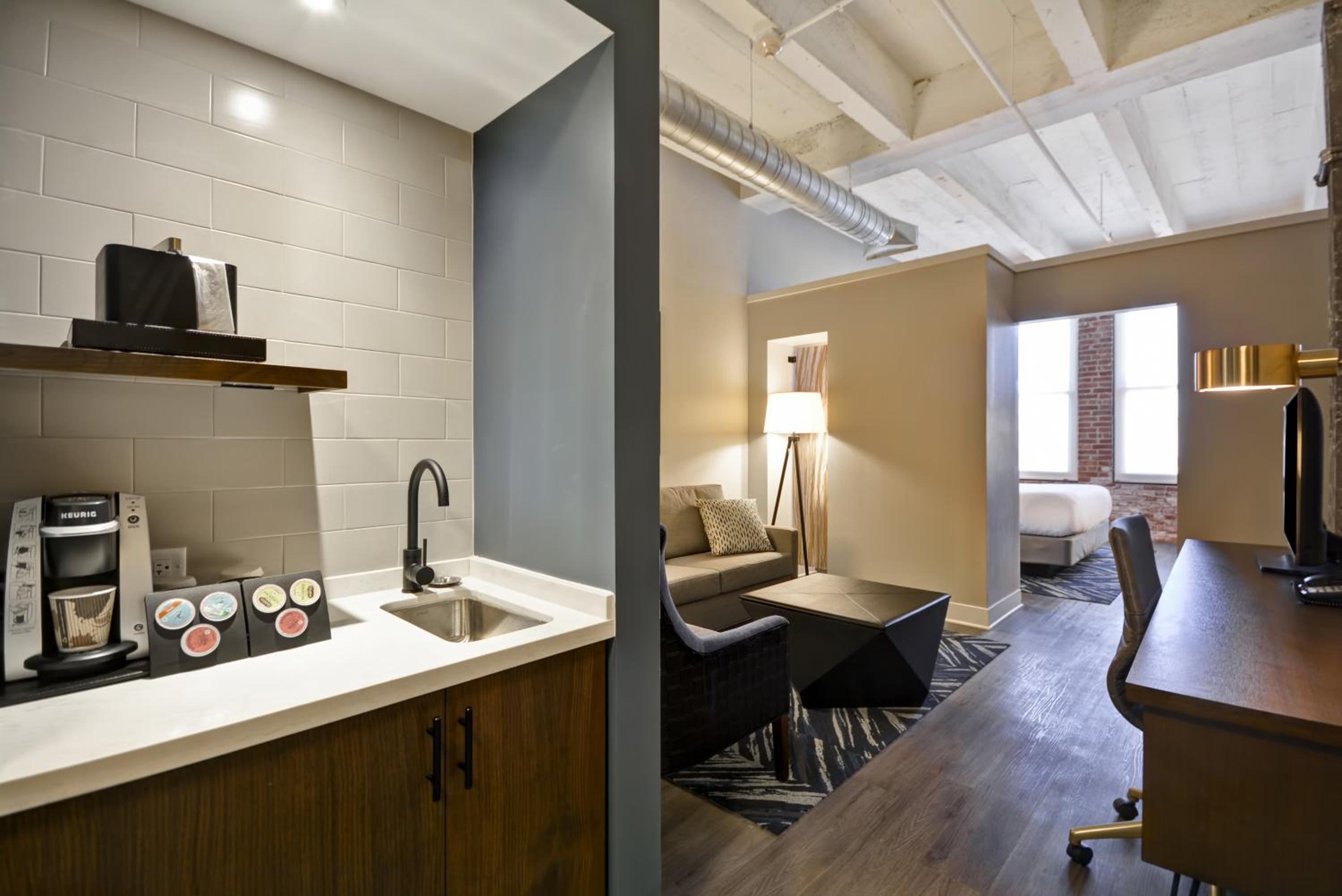 King Studio Suite