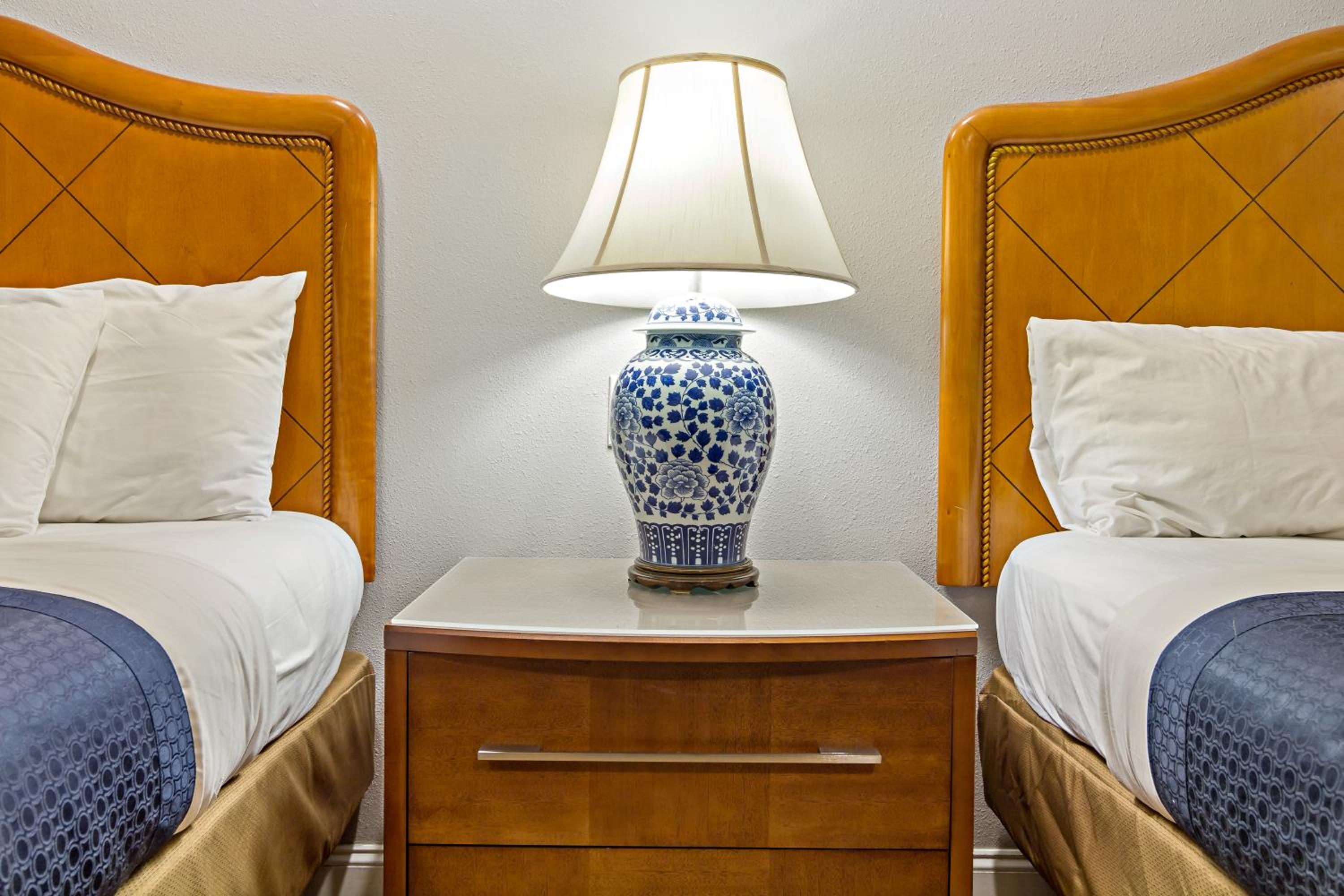 Deluxe Double Room with Bath