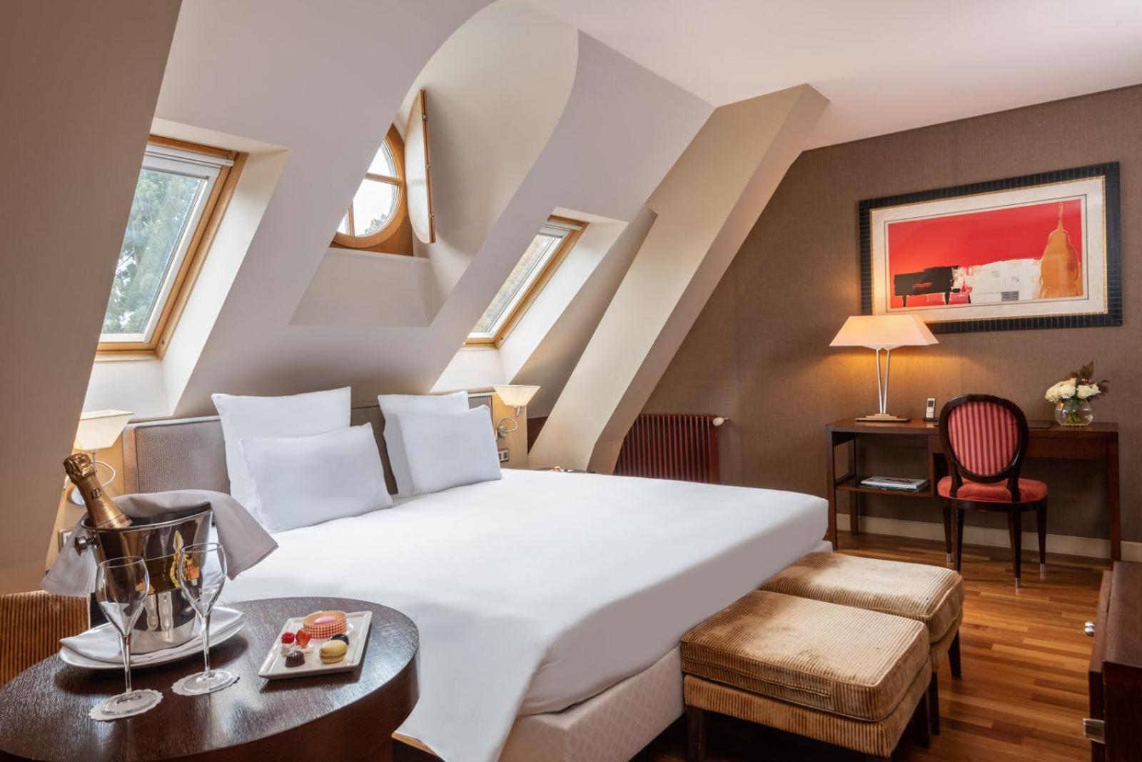 King Room with Lake View