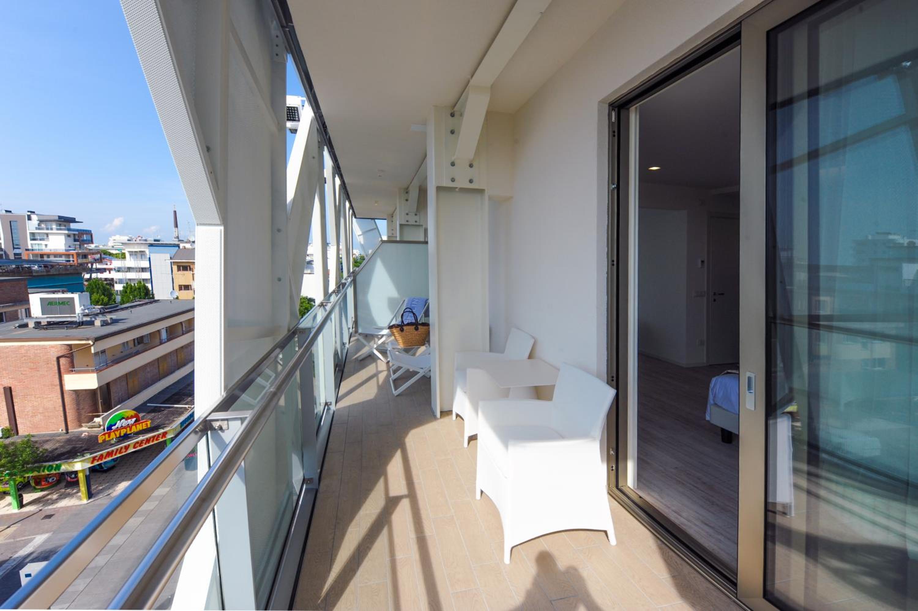 Suite with Beach Access