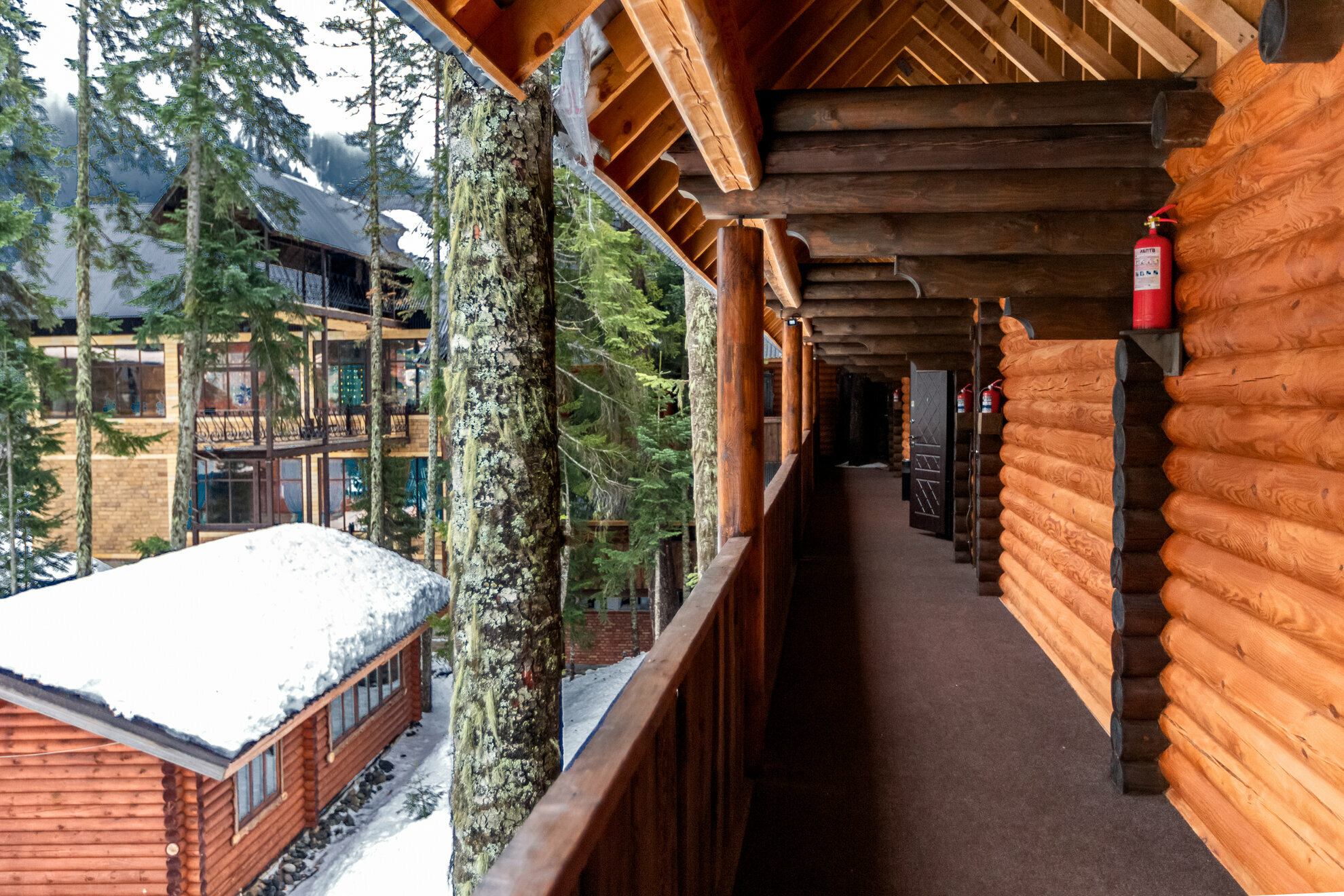 Делюкс с двуспальной кроватью и диваном