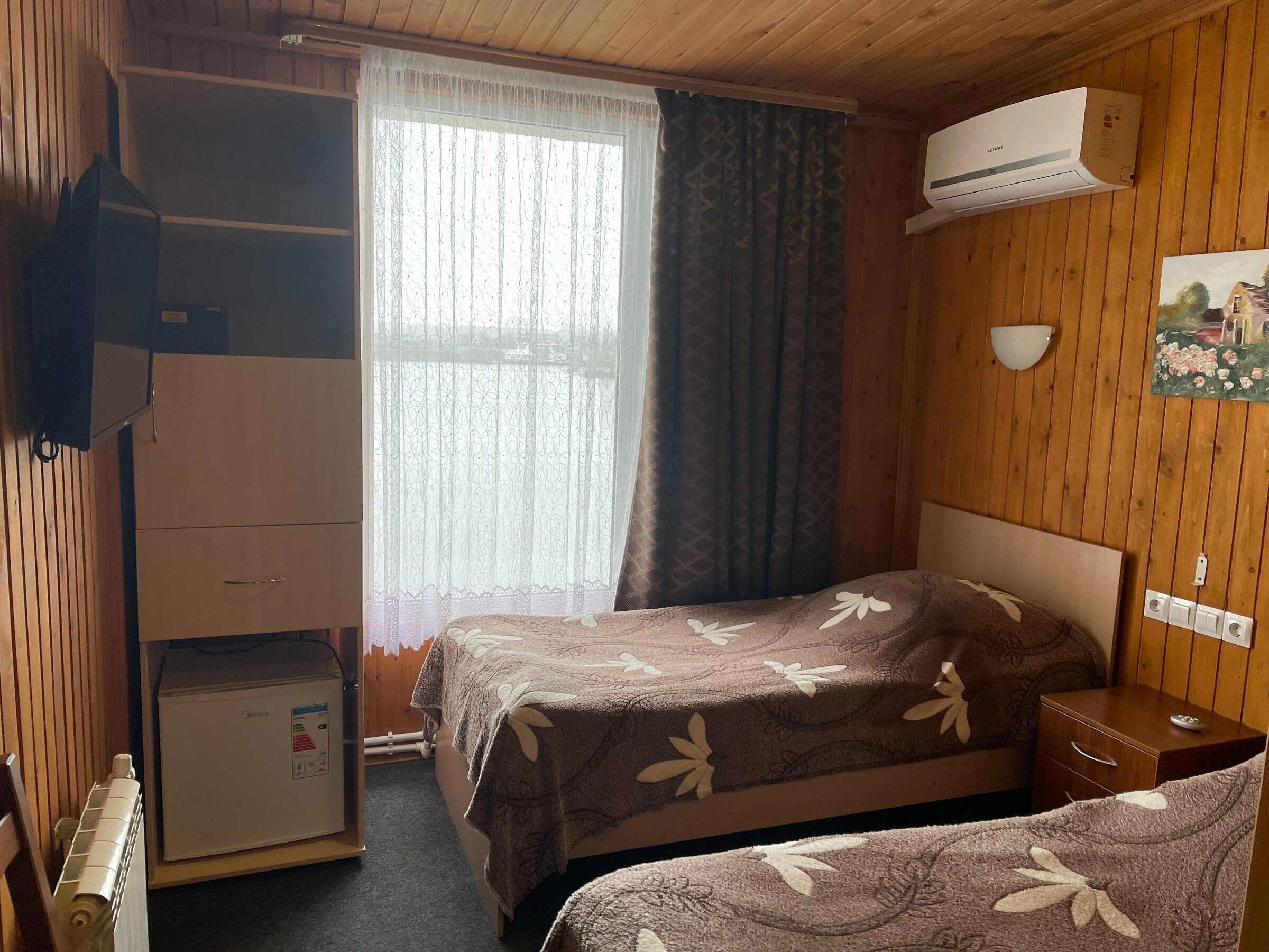 Двухместный номер с 2 отдельными кроватями, вид на озеро