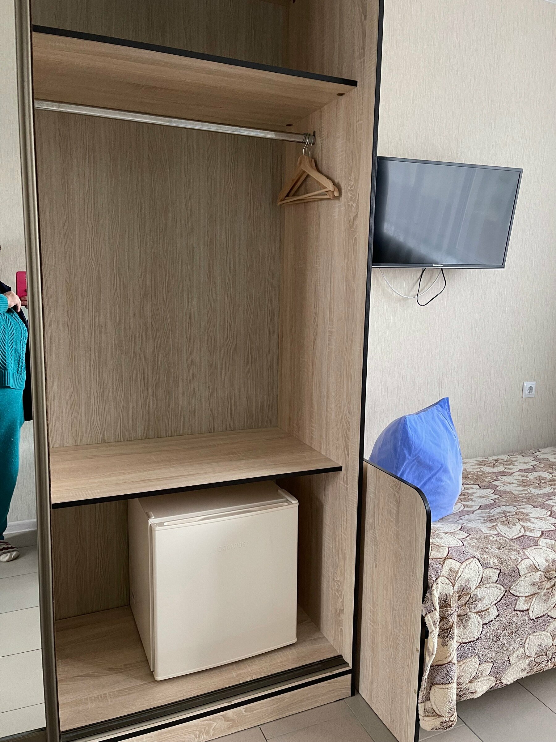 Семейный номер 1 большая кровать  и 2 стандартные