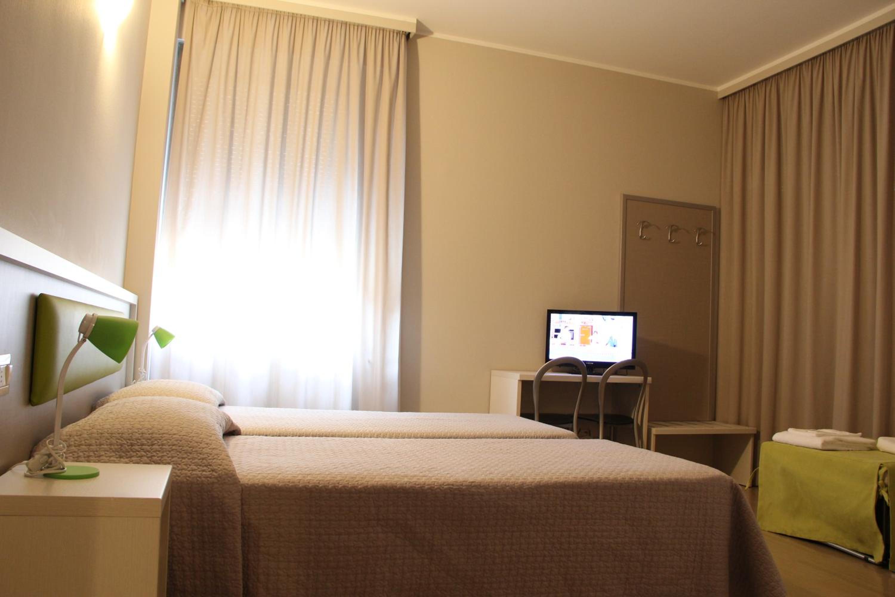 Economy Twin Room with Shared Bathroom - Separate Building