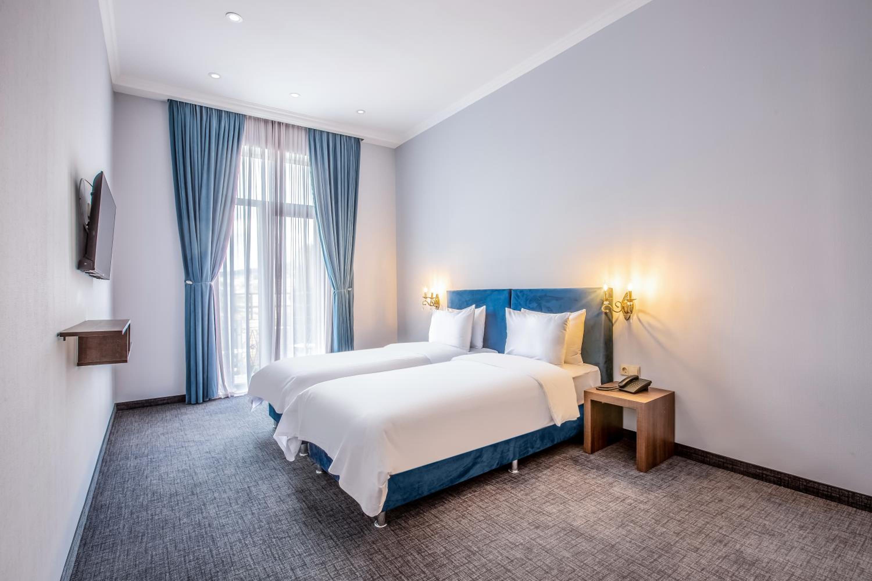 Junior Suite with Balcony