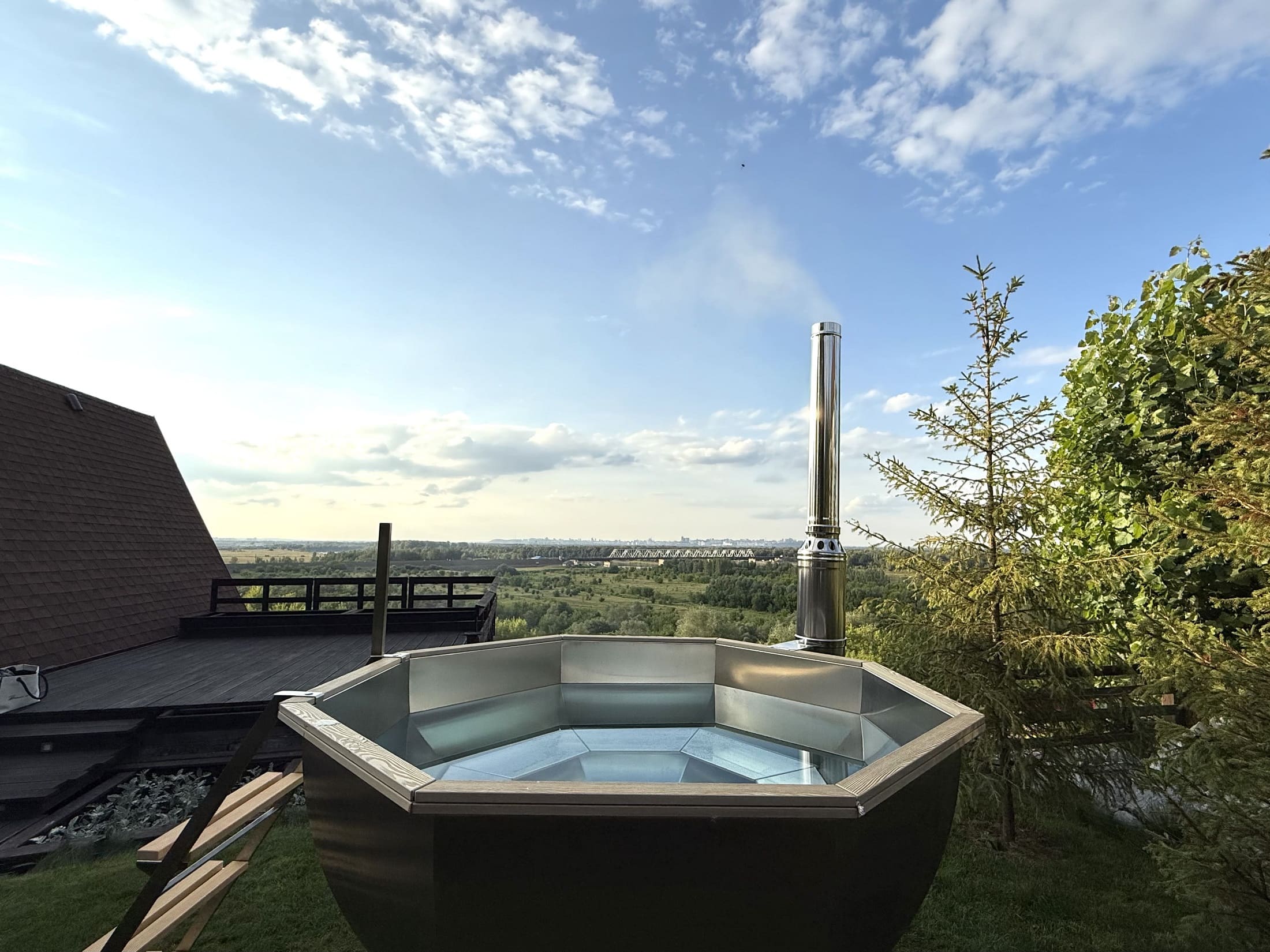 Четырехместный номер с балконом