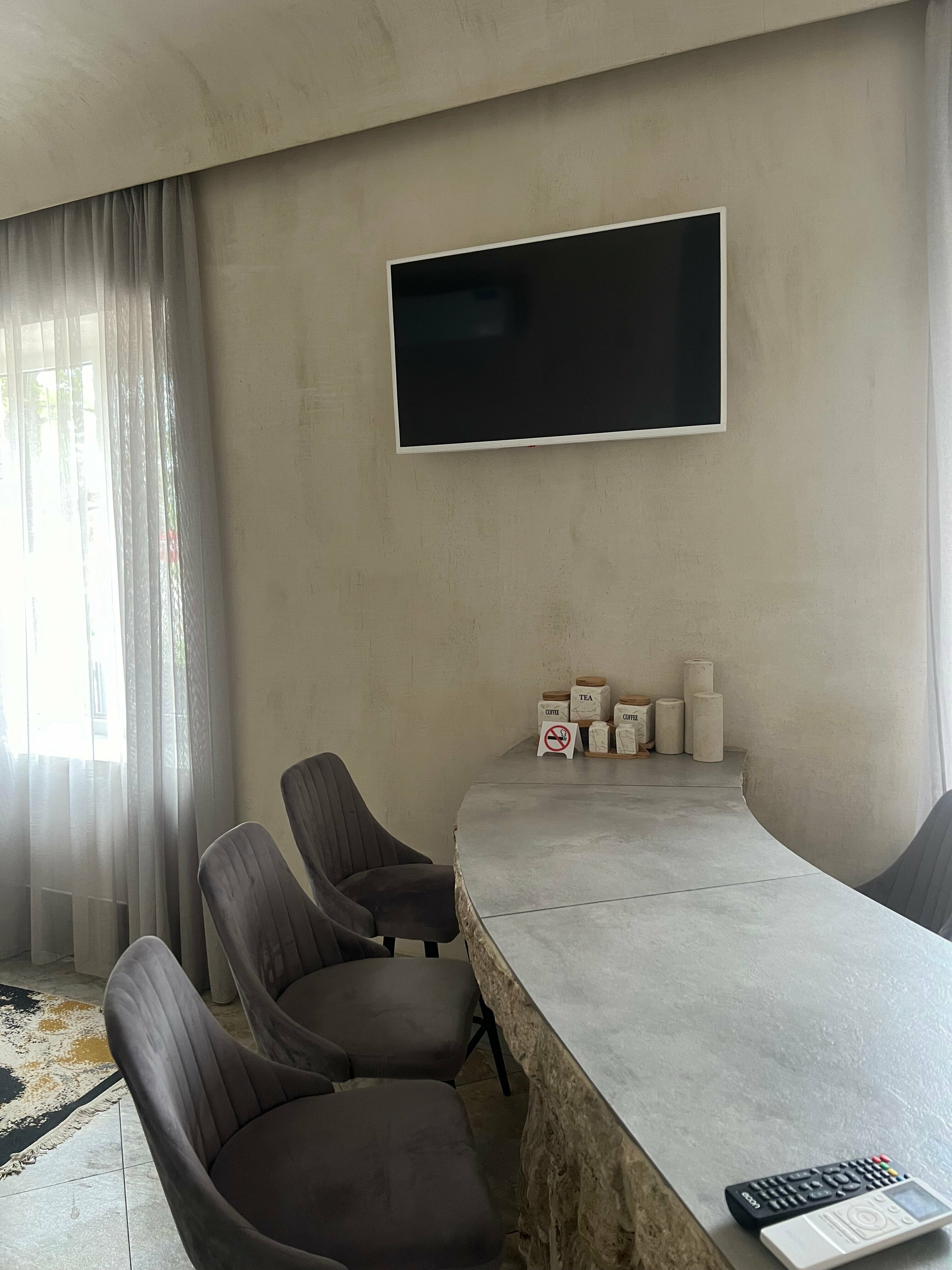 Cемейный номер с собственной ванной комнатой