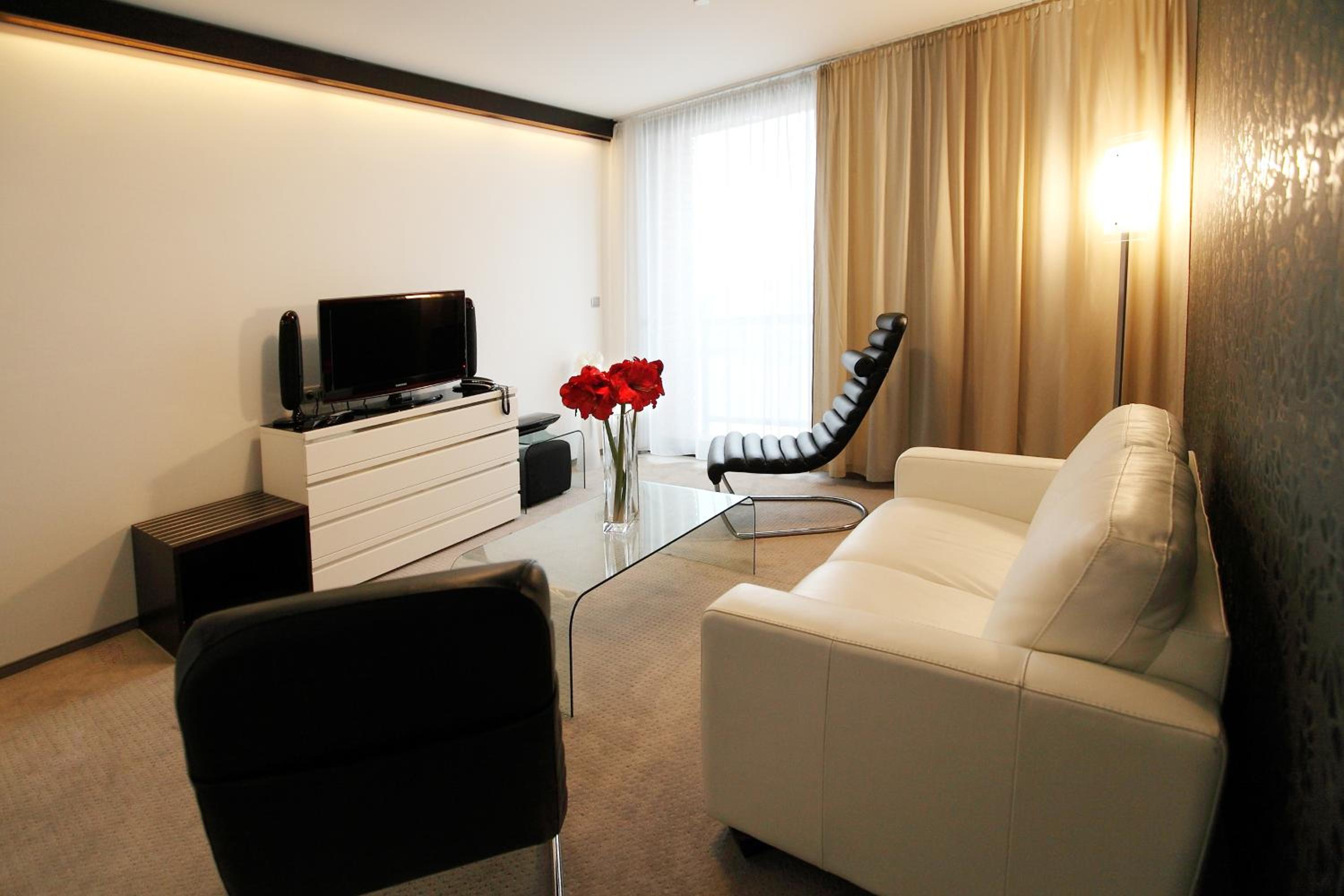 Family Suite Exclusive with free Pool and Fitness