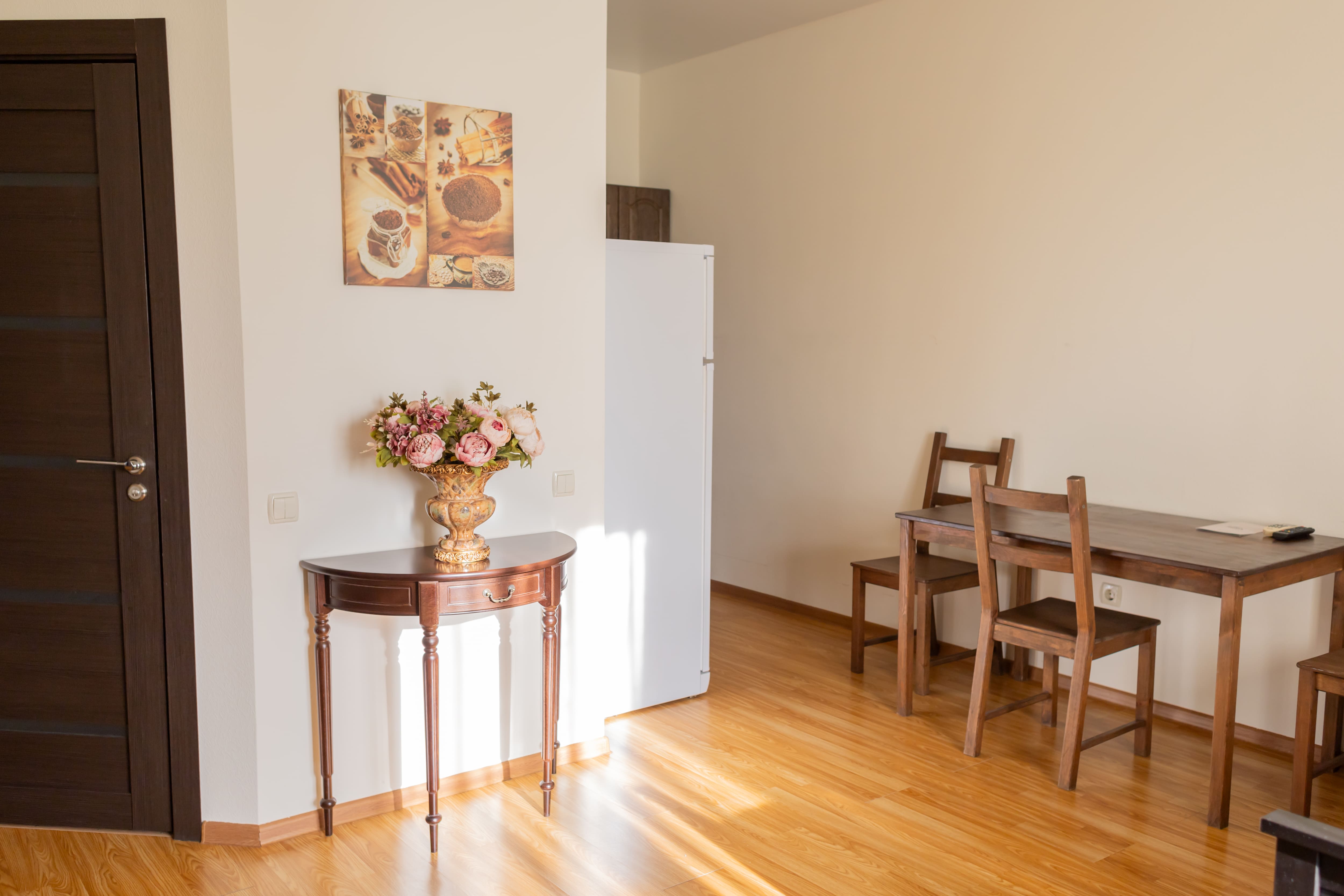 Стандарт с кухней, вид на бассейн (2-3 этаж), до 4-х гостей