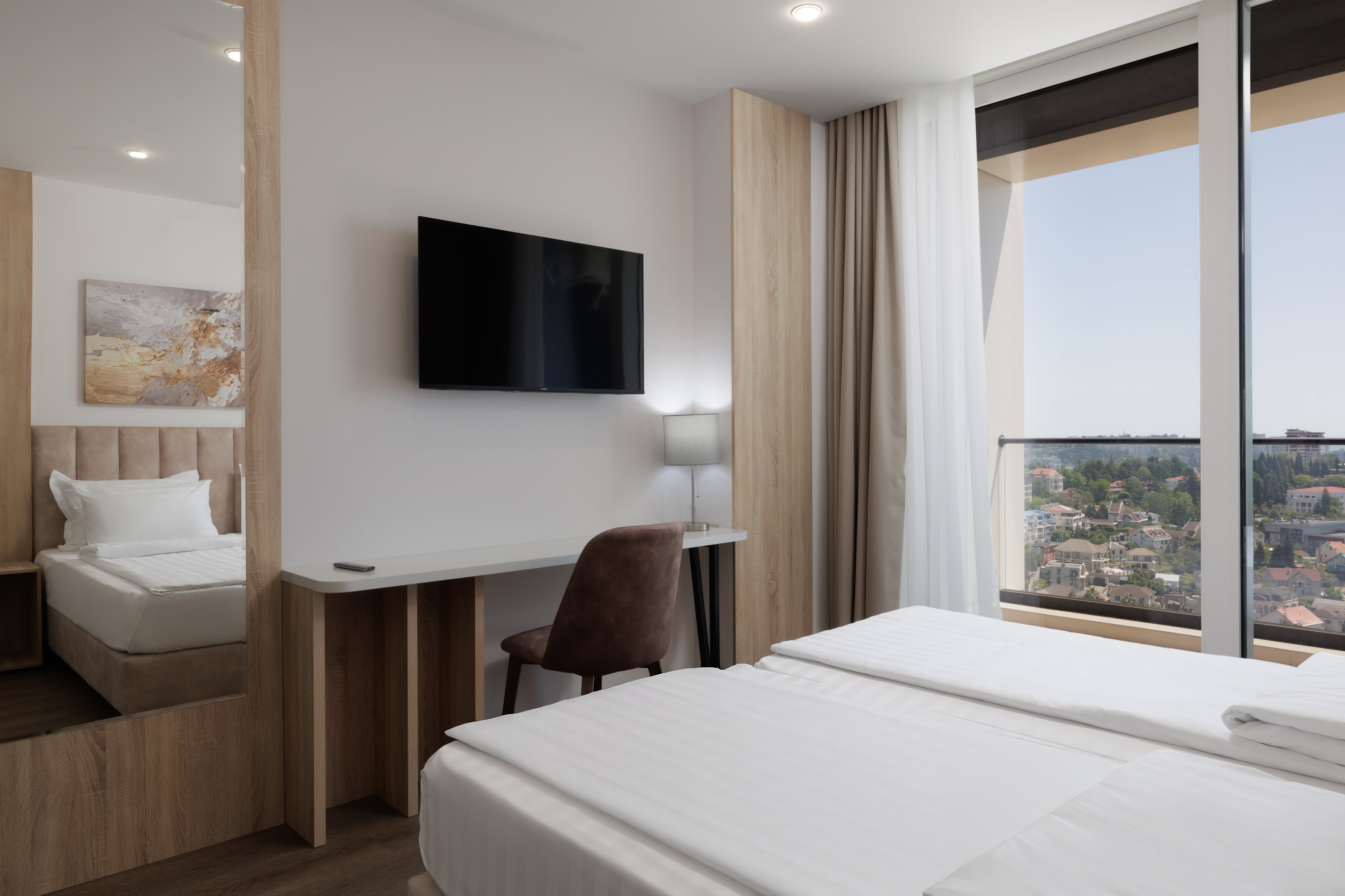 Супериор с видом на море