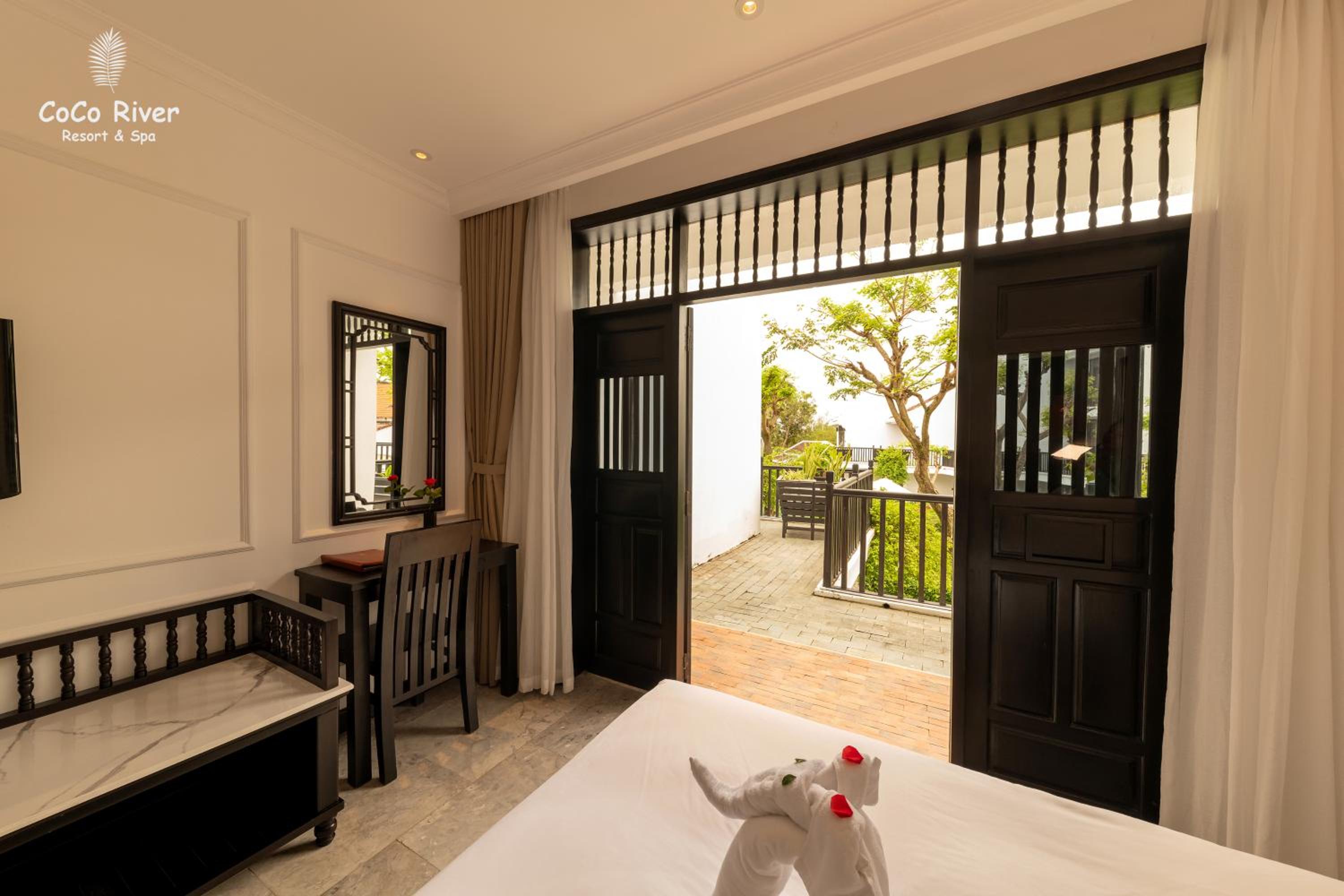 Deluxe Double Room with Garden View