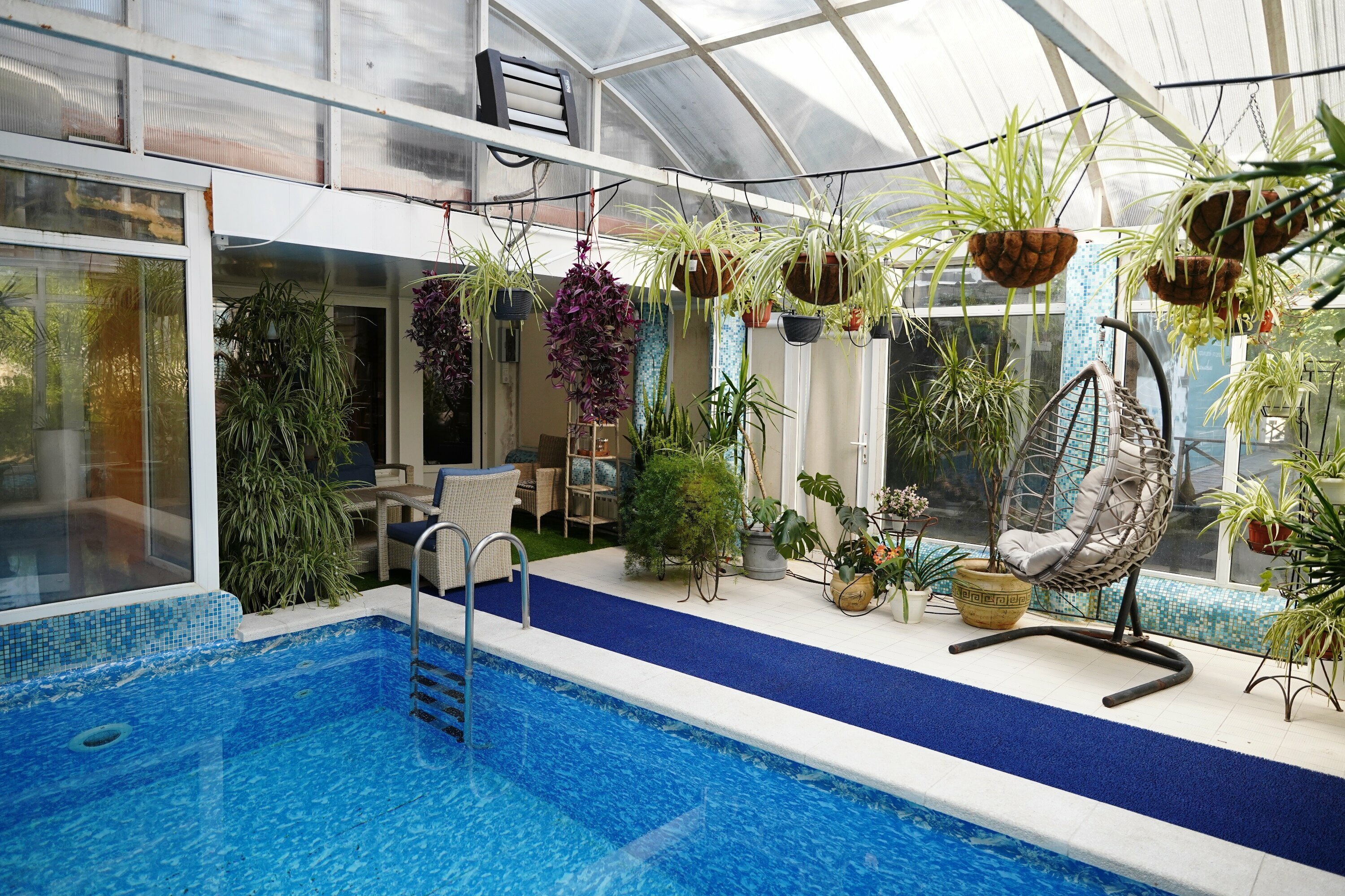 Люкс с бассейном