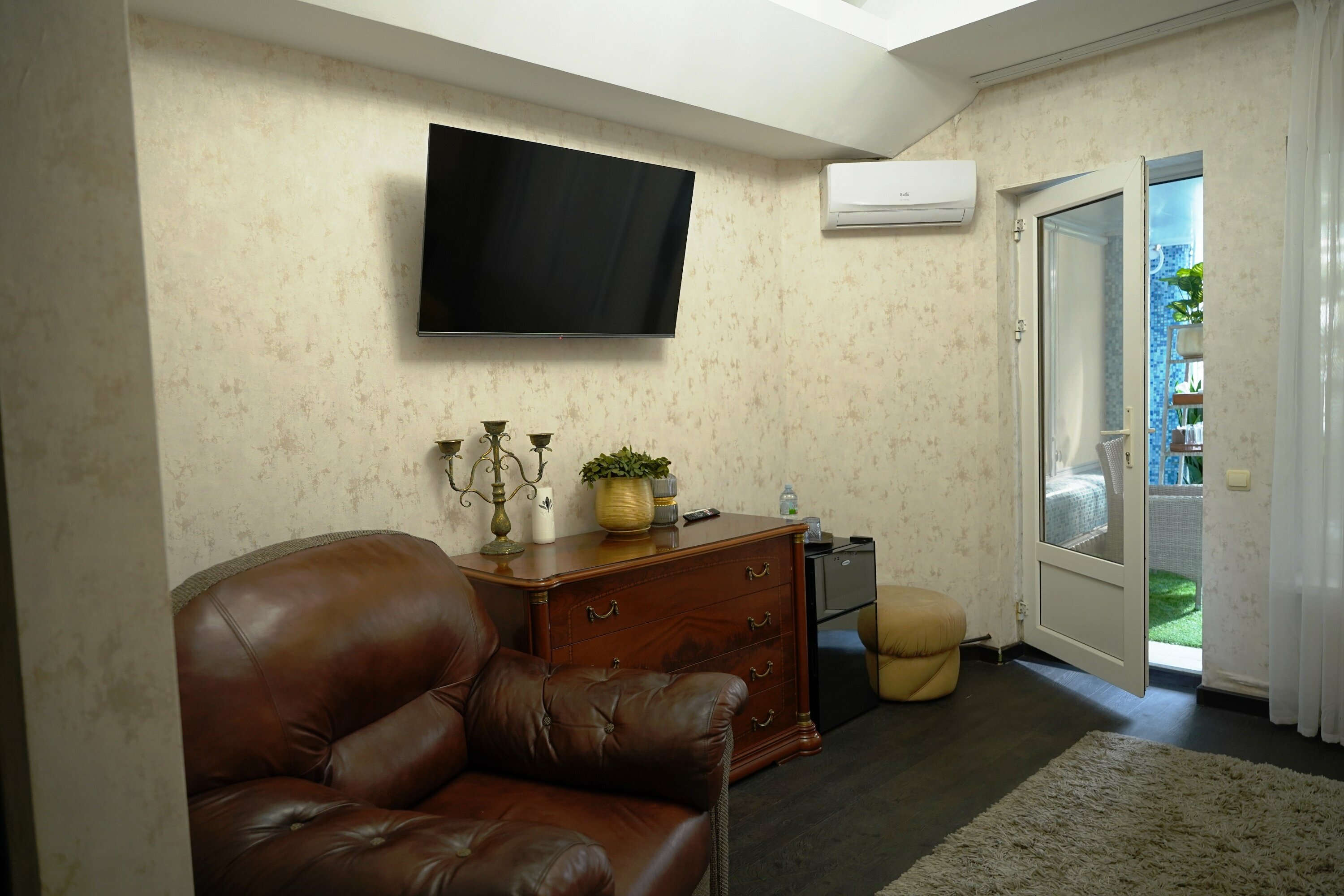 Люкс с бассейном