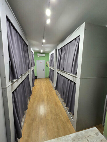 Кровать в общем номере для мужчин