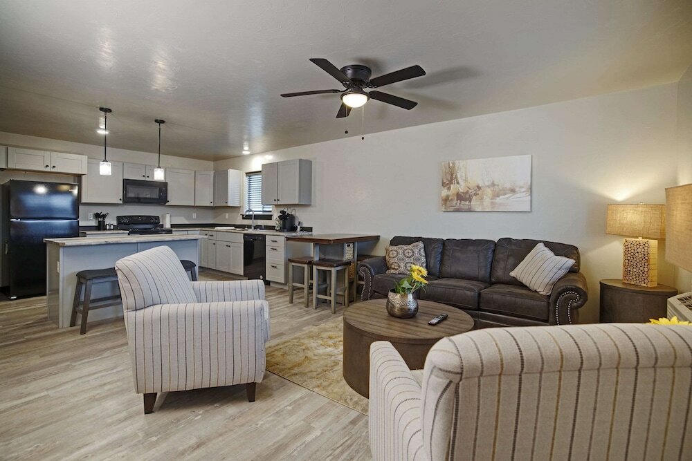 Suite, Multiple Beds, Non Smoking (Upgrade)