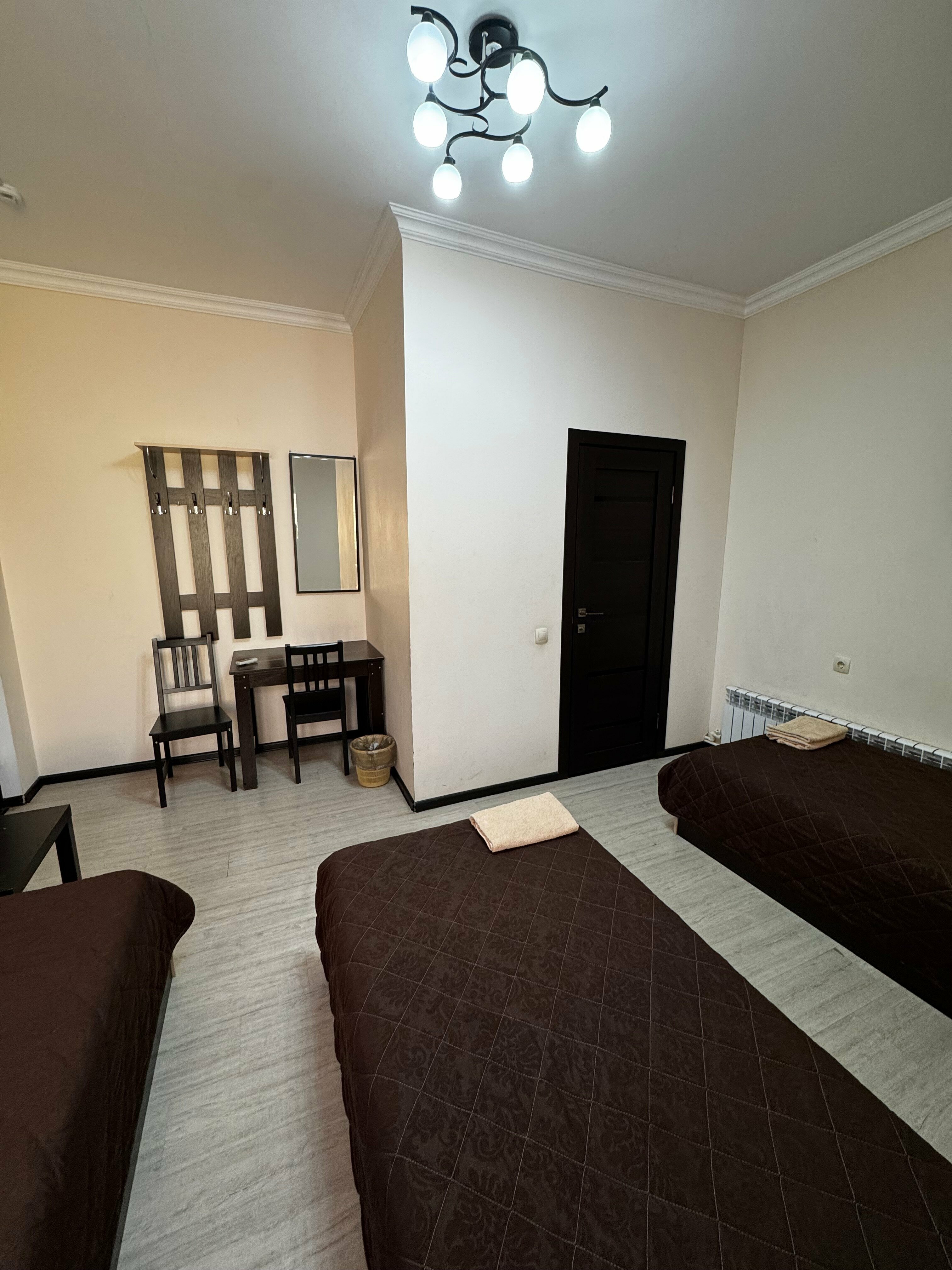 Трёхместный номер с удобствами