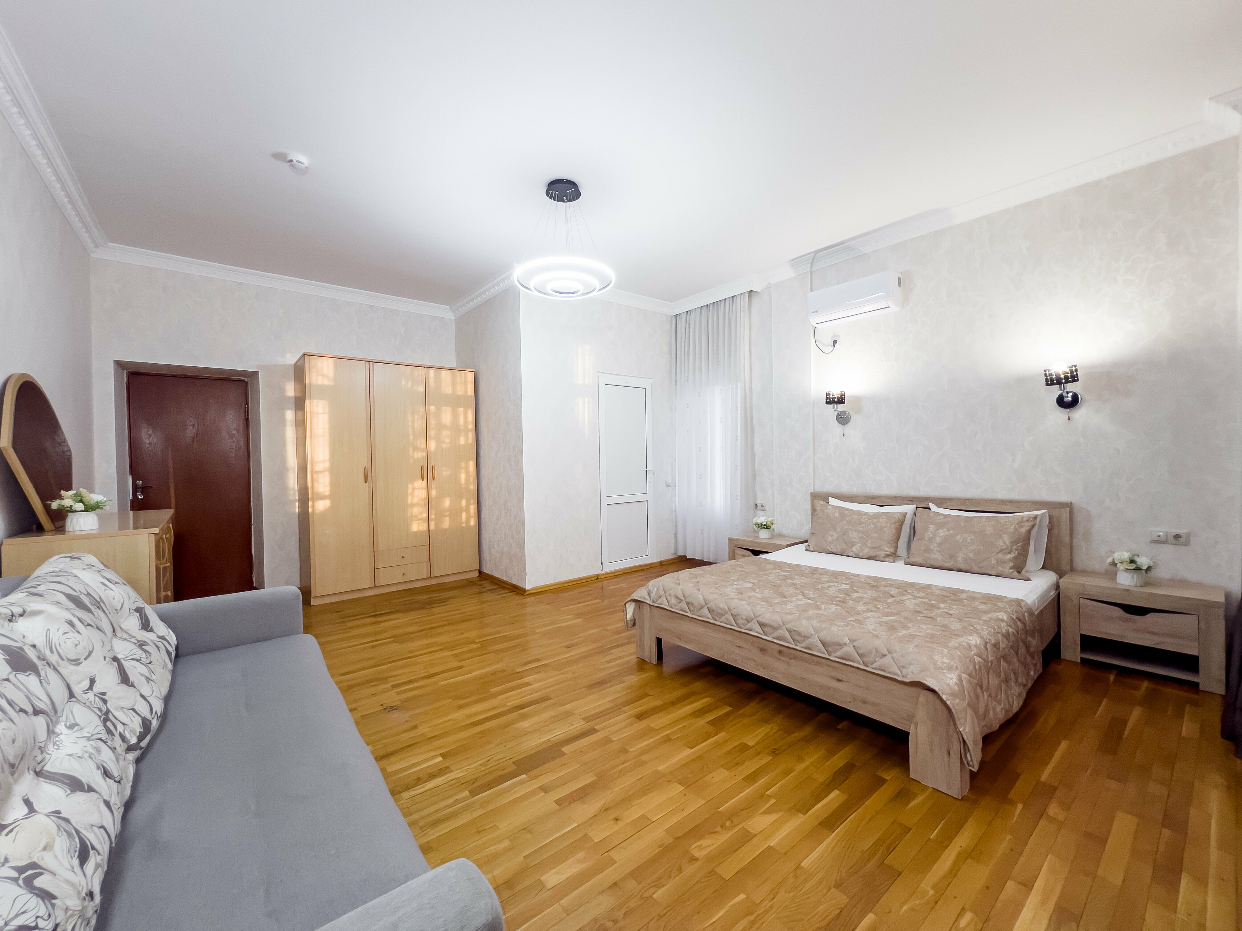 Семейный номер с балконом