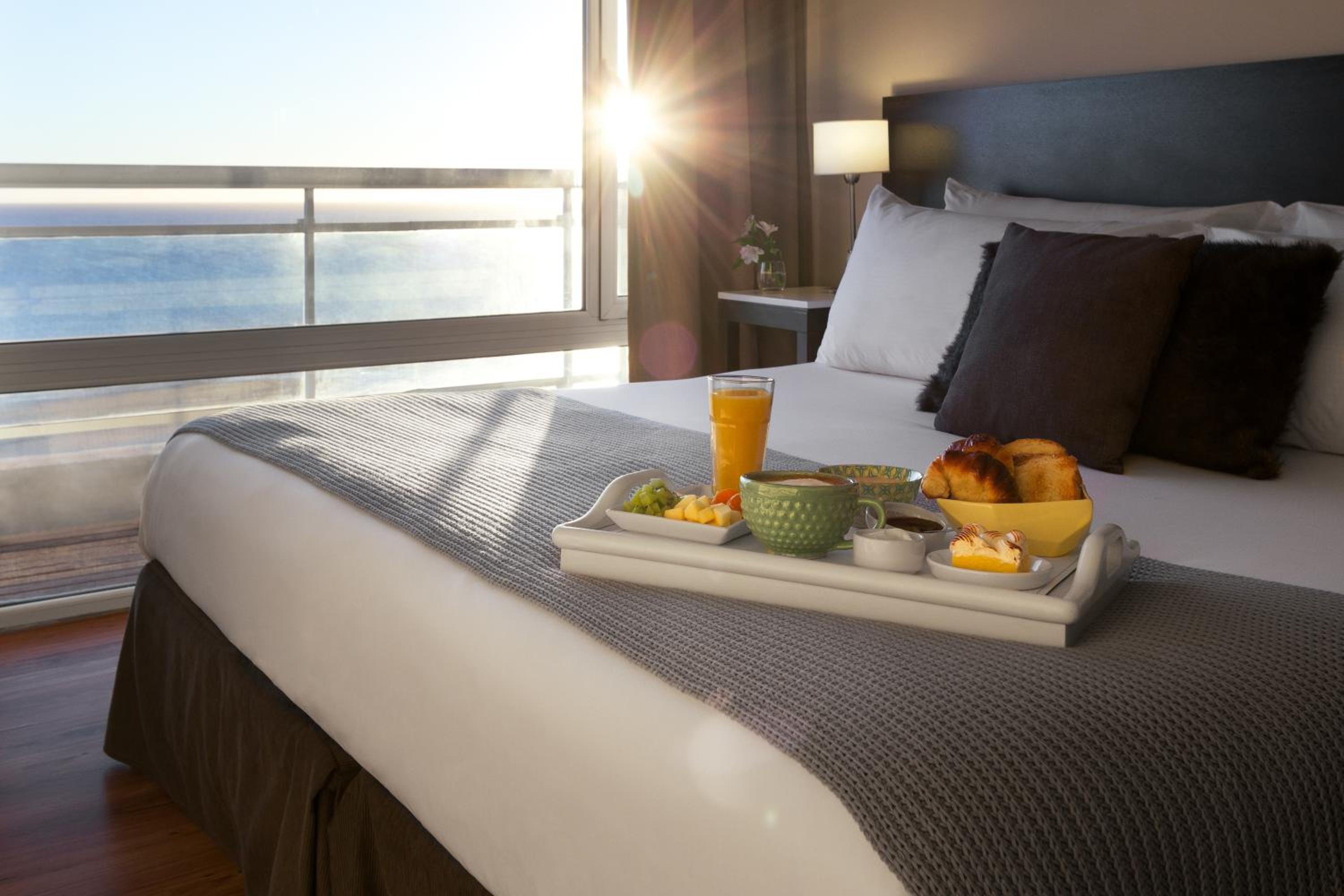 Family Room with Ocean View - Non-Smoking