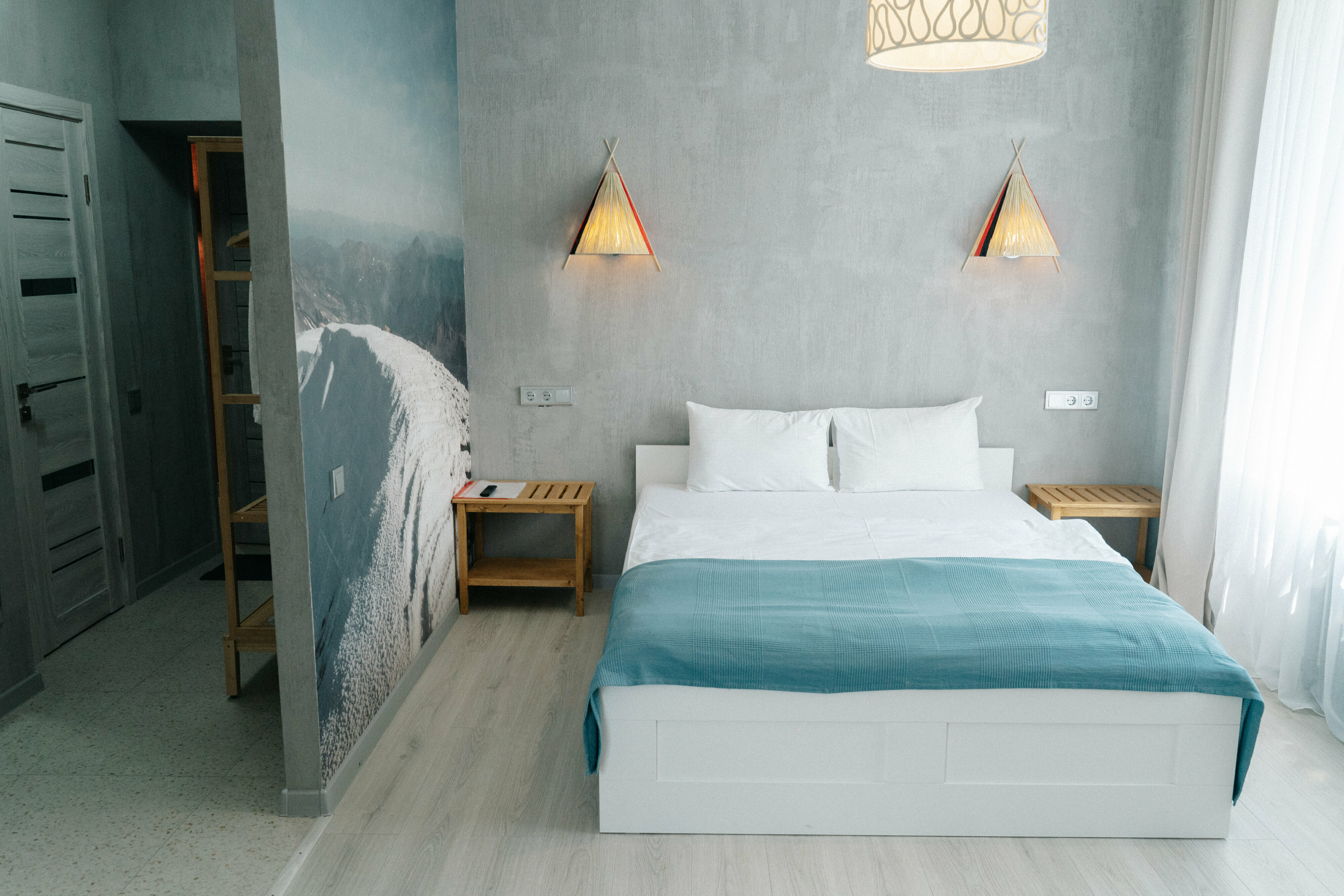 Номер-студия с кроватью размера "king-size" и диван-кроватью