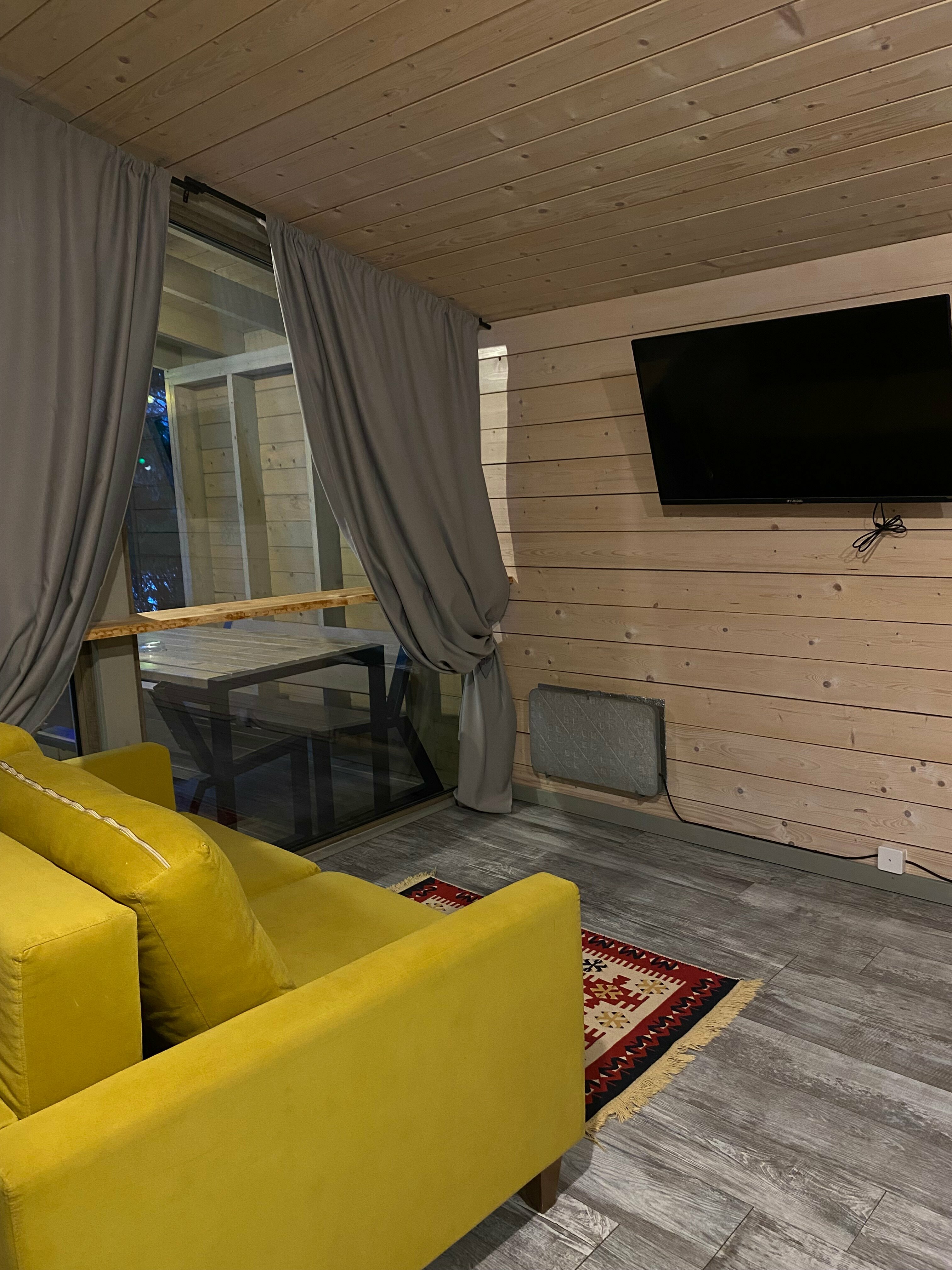 Коттедж с видом на лес