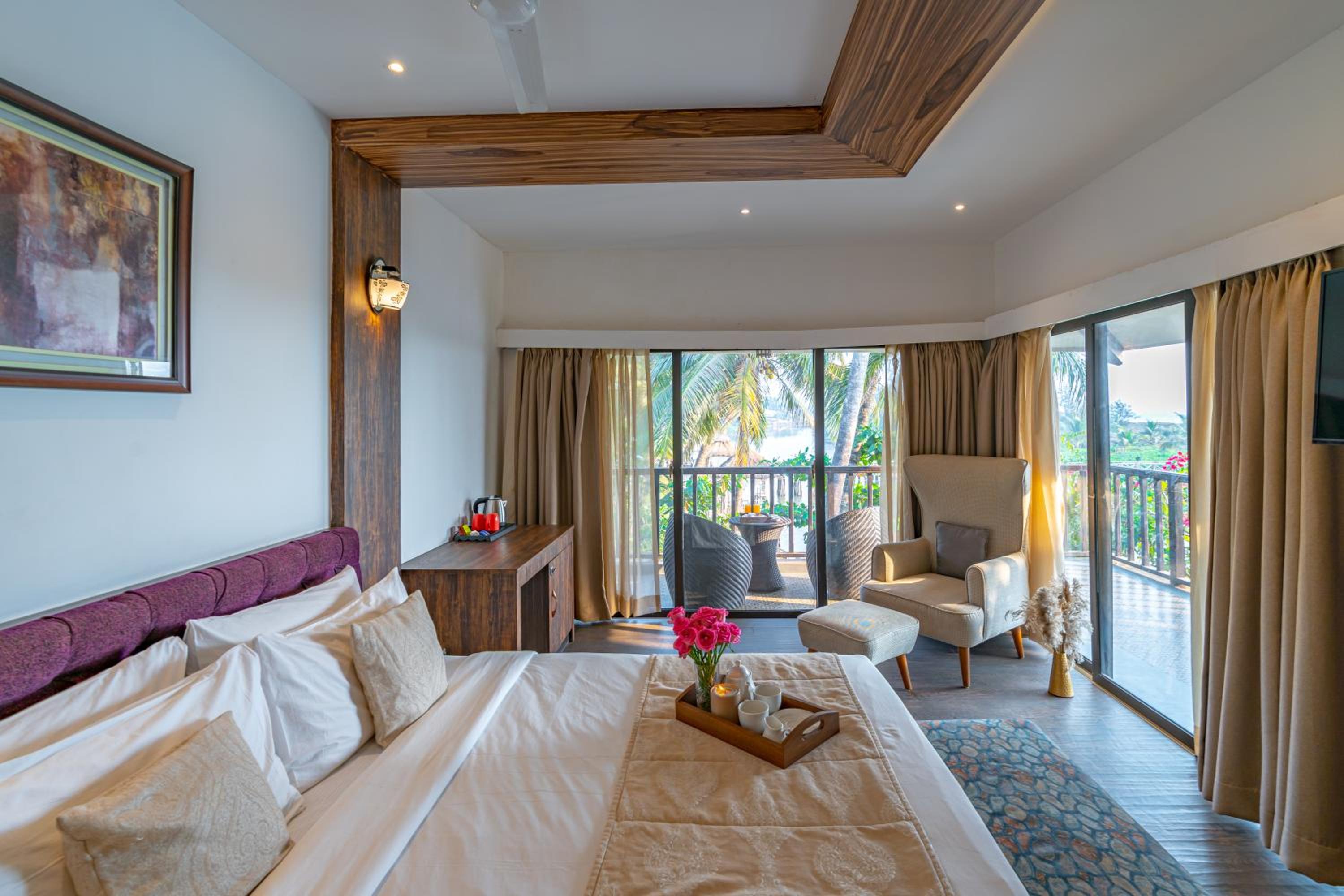 Luxury Room with Garden View with Balcony (with complimentary Kayaking and 20% off on Massage session)