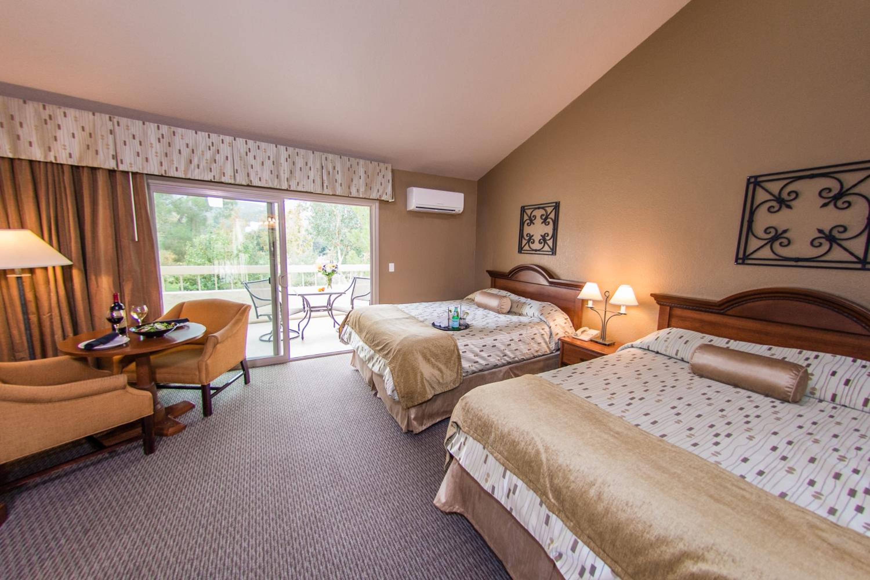 Queen Room With Two Queen Beds