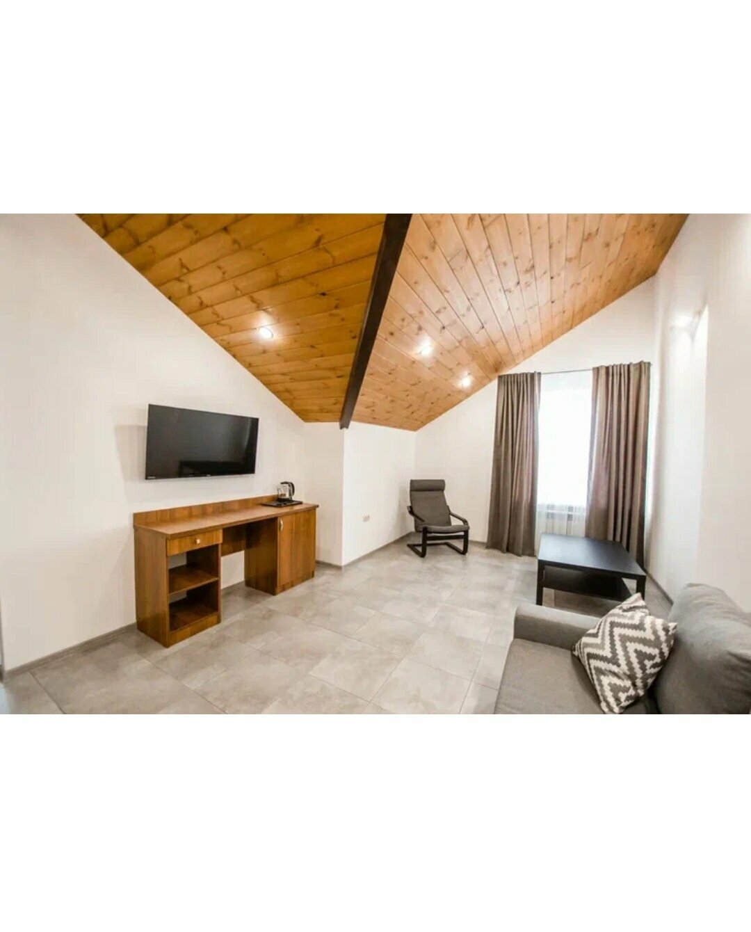 Двухуровневый четырехместный номер