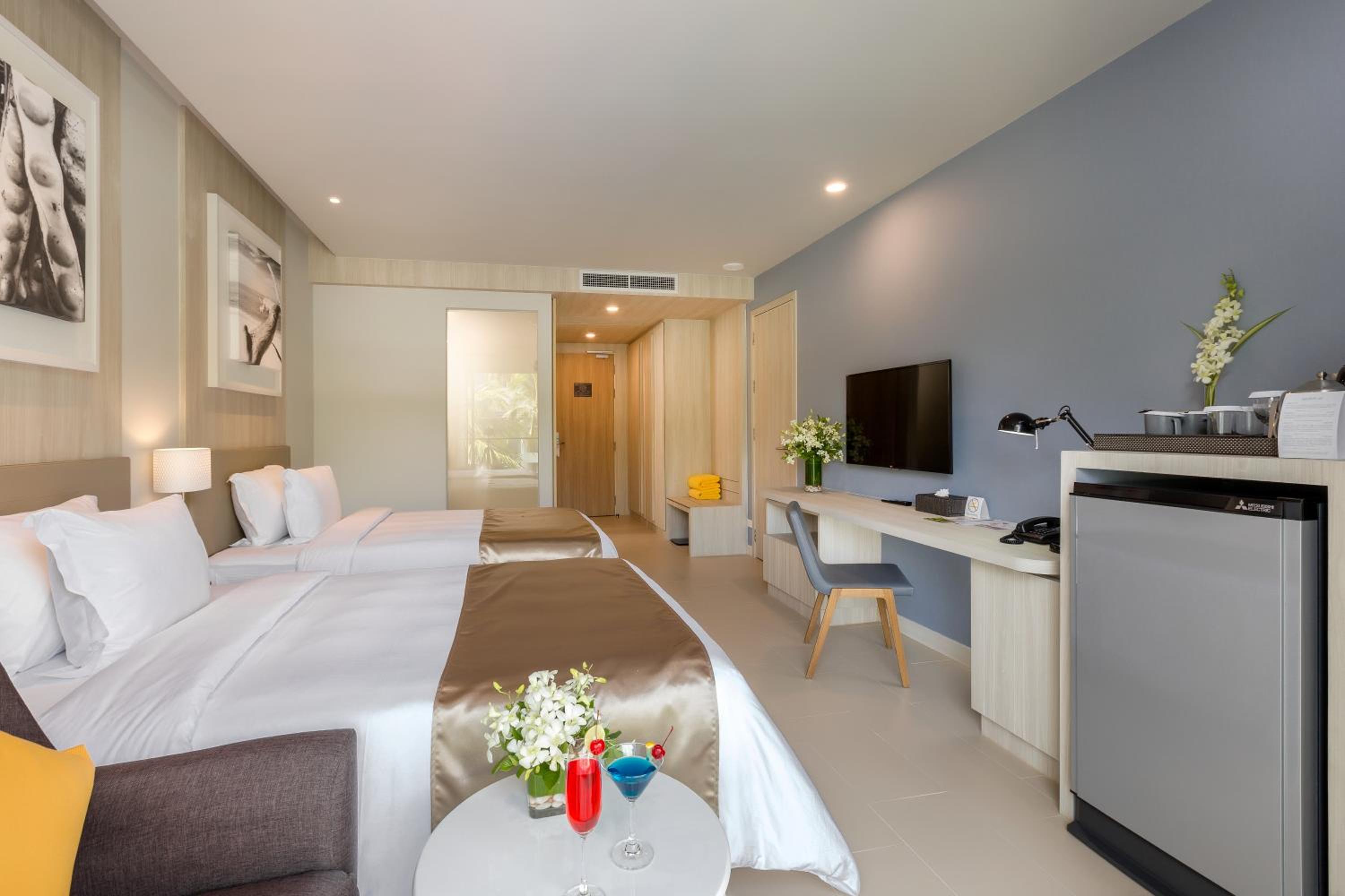Deluxe Double or Twin Room with Pool View - Beach Wing