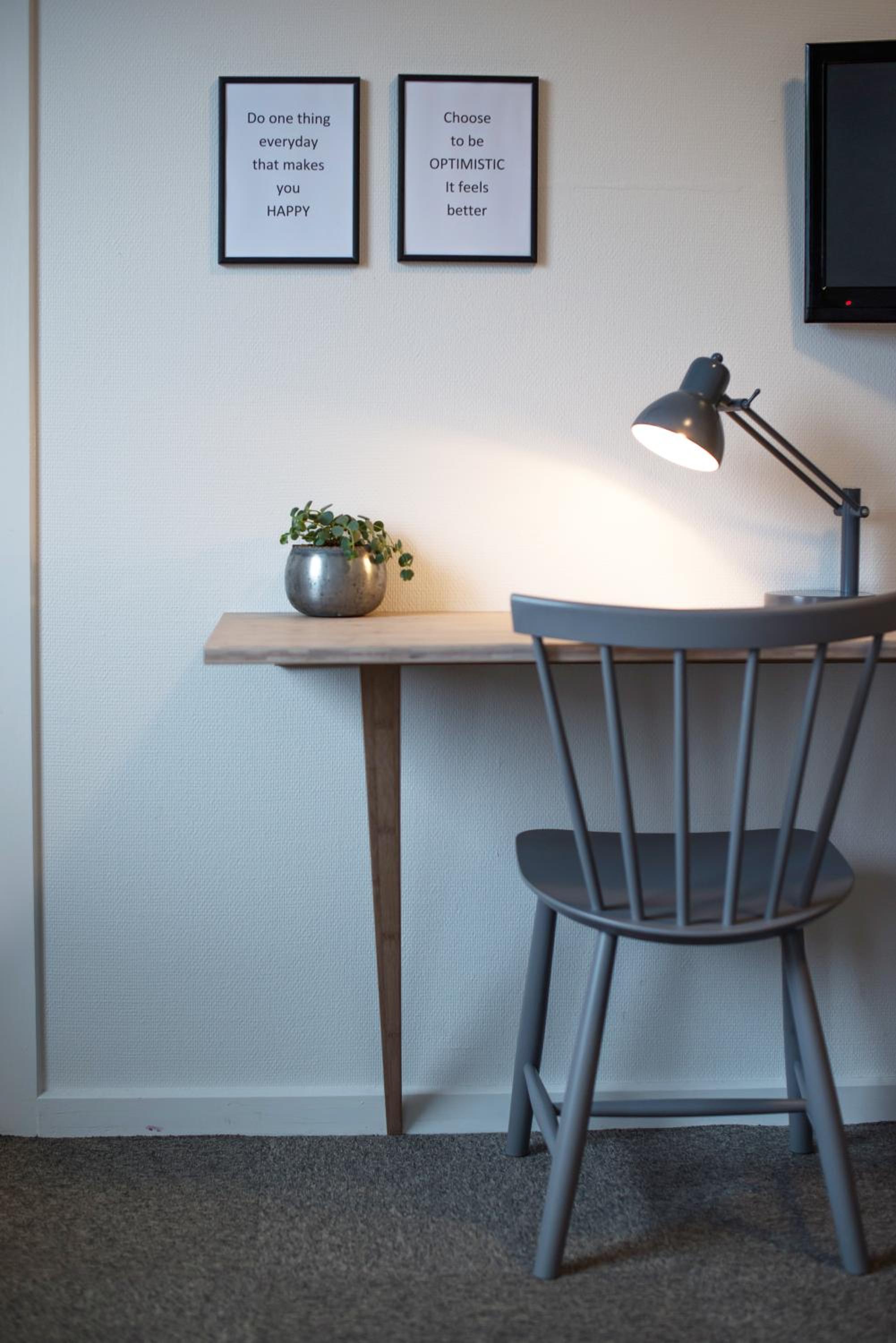 Family Room (2 Adults + 2 Children)