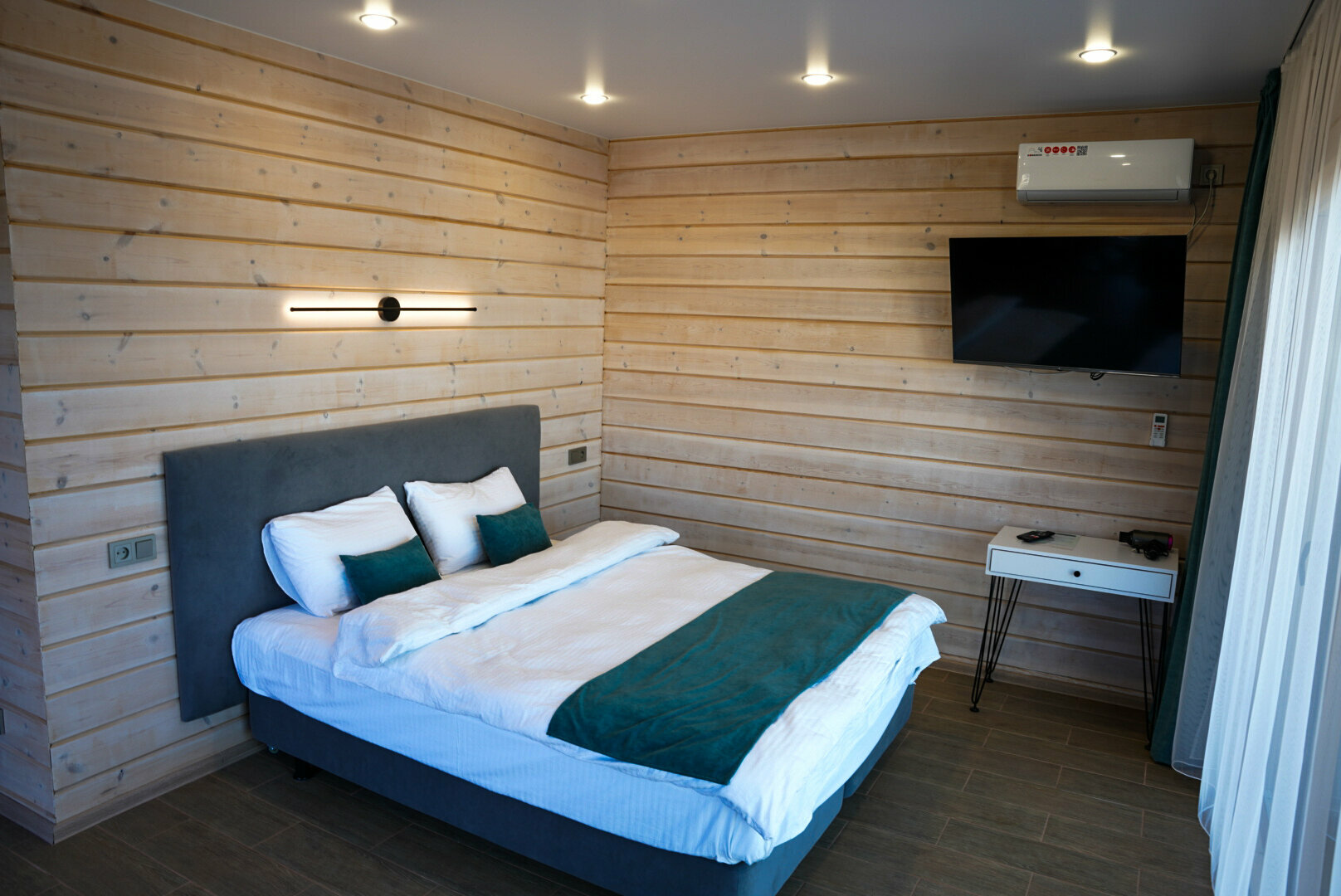 Люкс с балконом