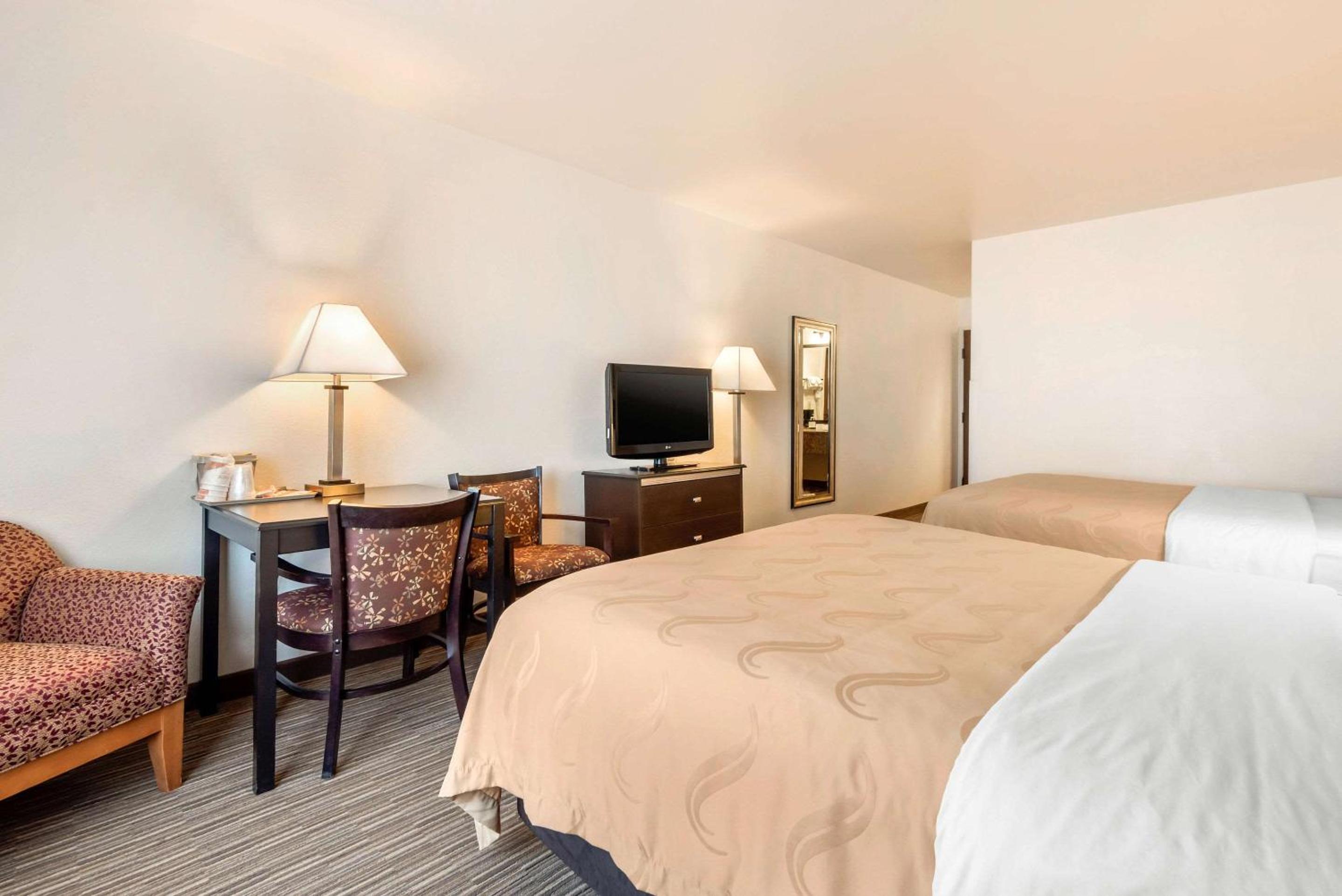 Queen Room with Two Queen Beds - Non-Smoking