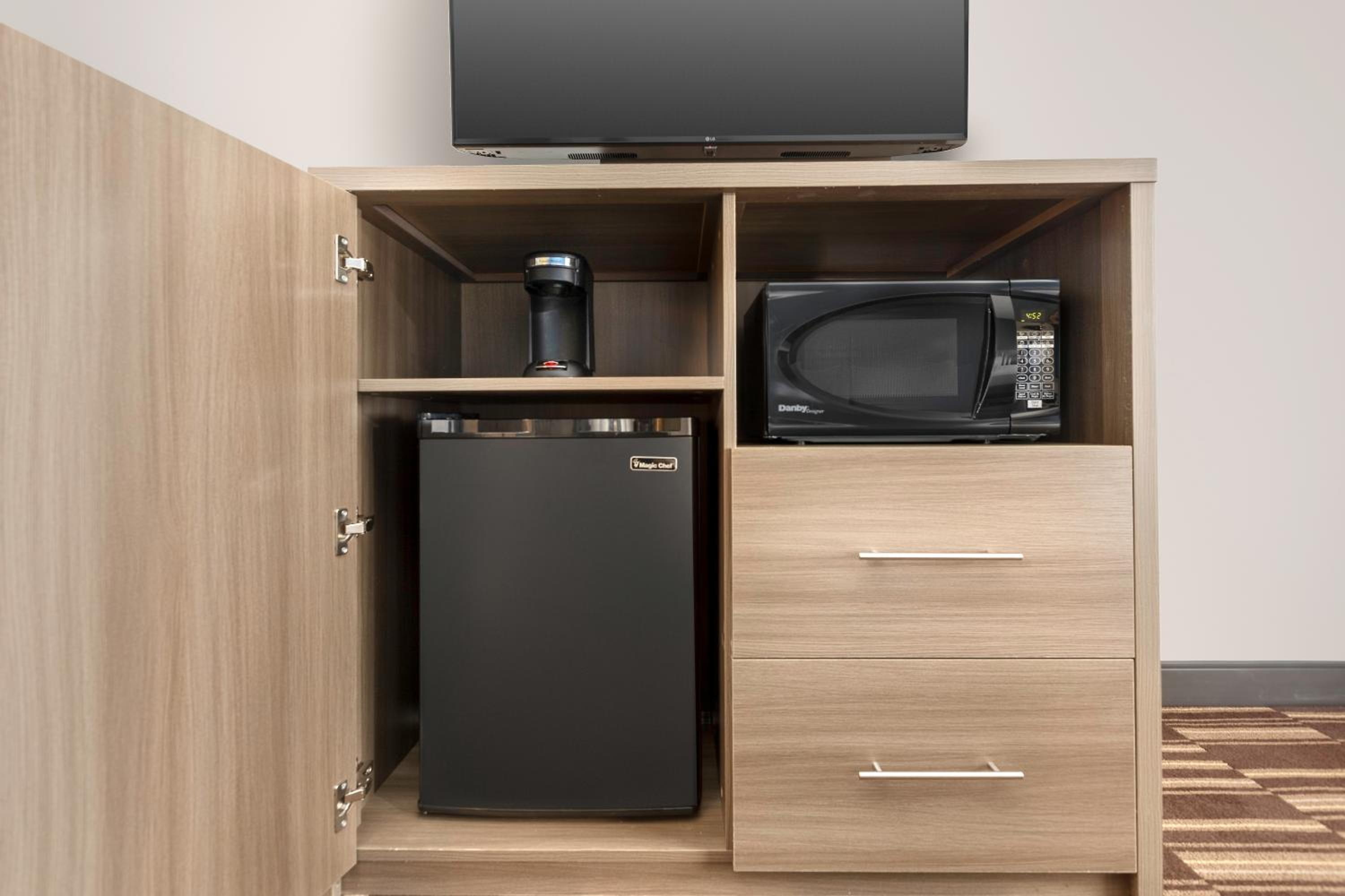 King Room - Non-Smoking