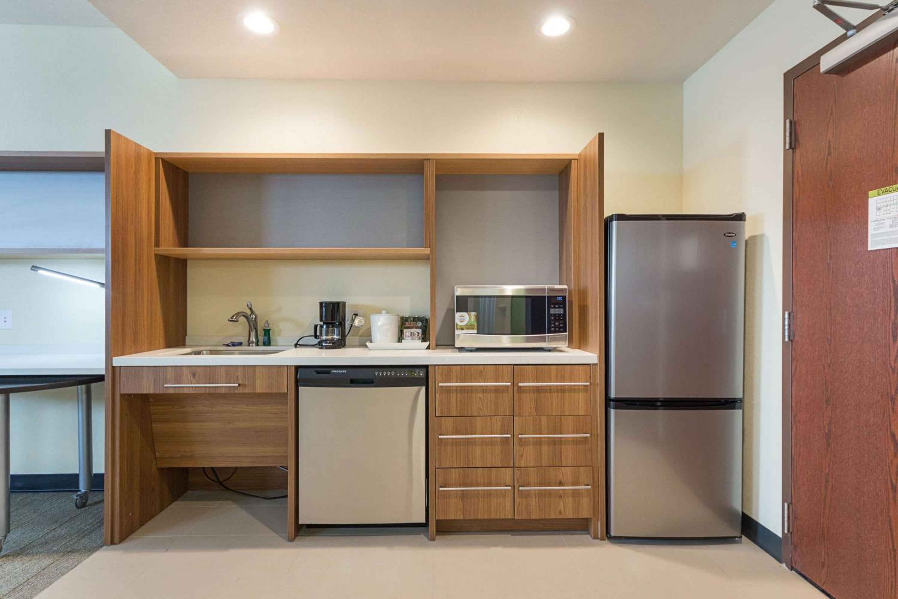 King Studio Suite - Hearing Access/Non-Smoking