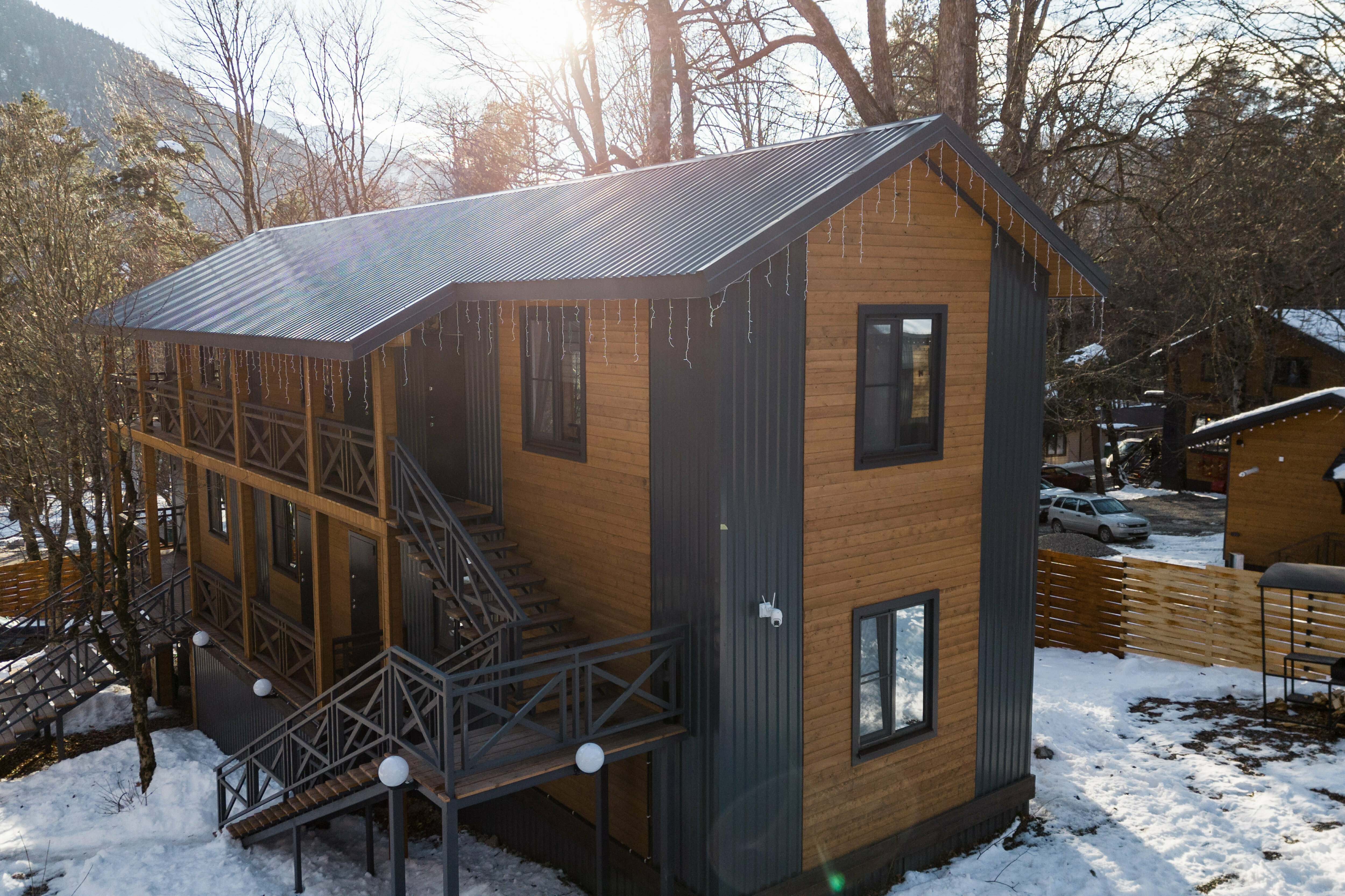 Трехместный номер «Комфорт» с душем