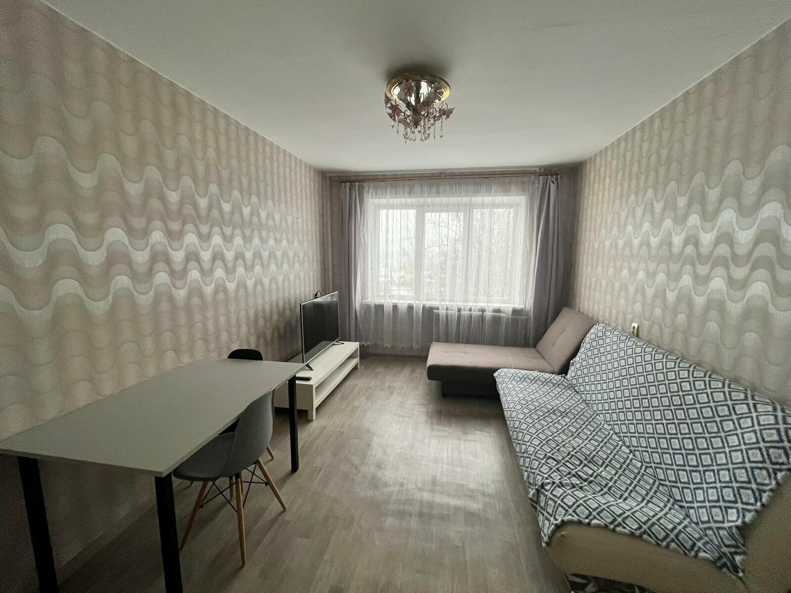 Просторная двухкомнатная с большой кухней