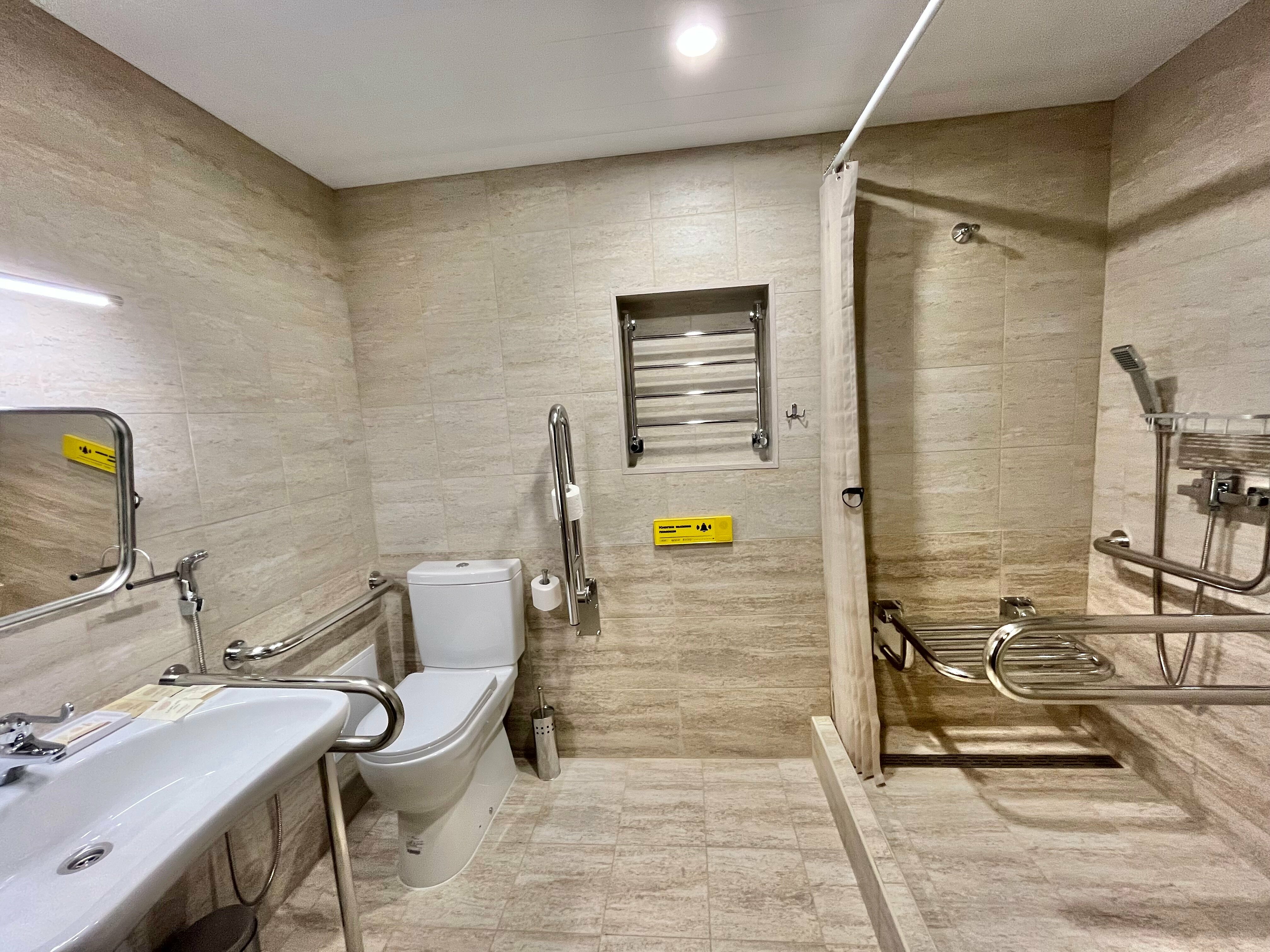 Полулюкс для маломобильного гостя