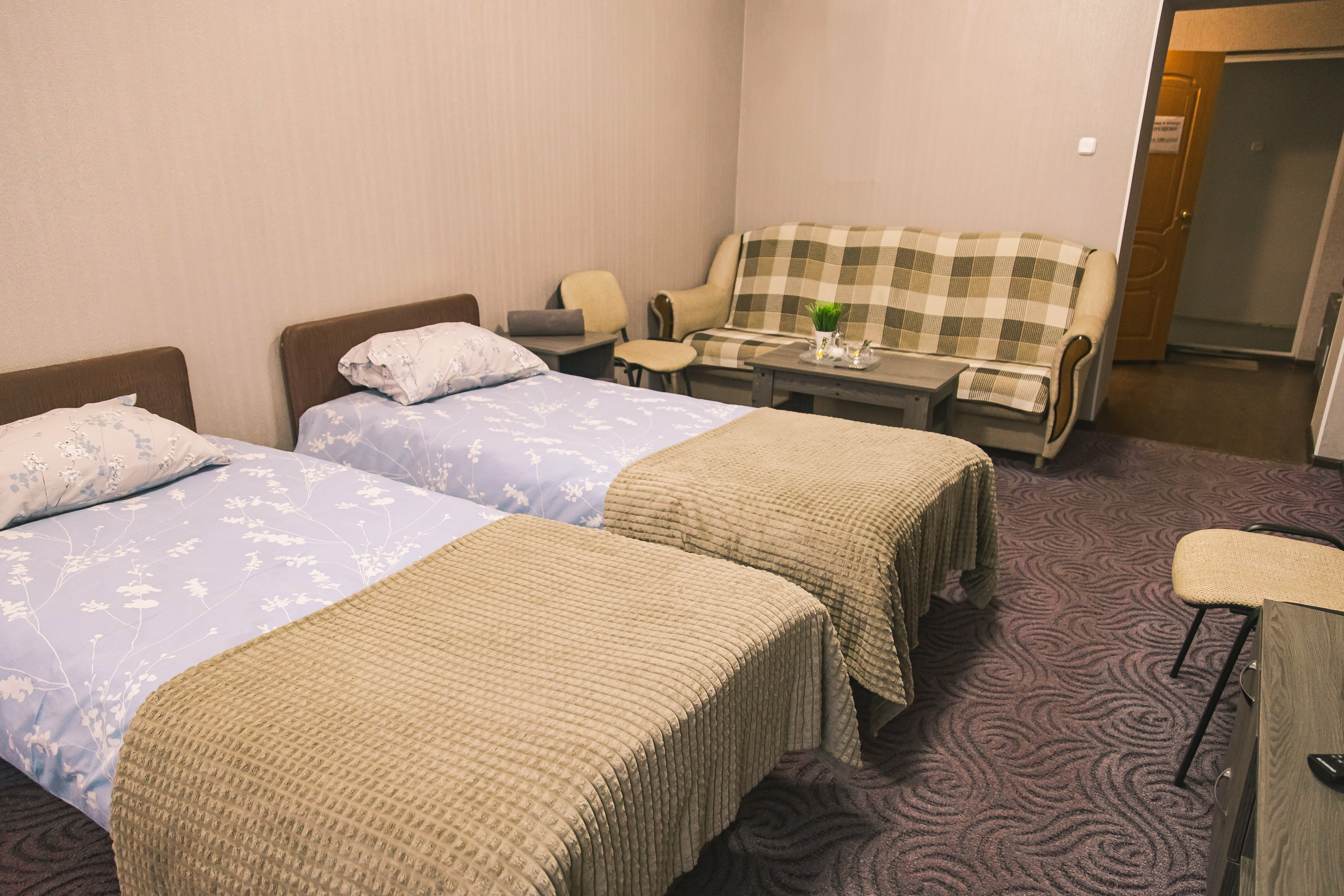 Улучшенный двухместный номер с 2 отдельными кроватями