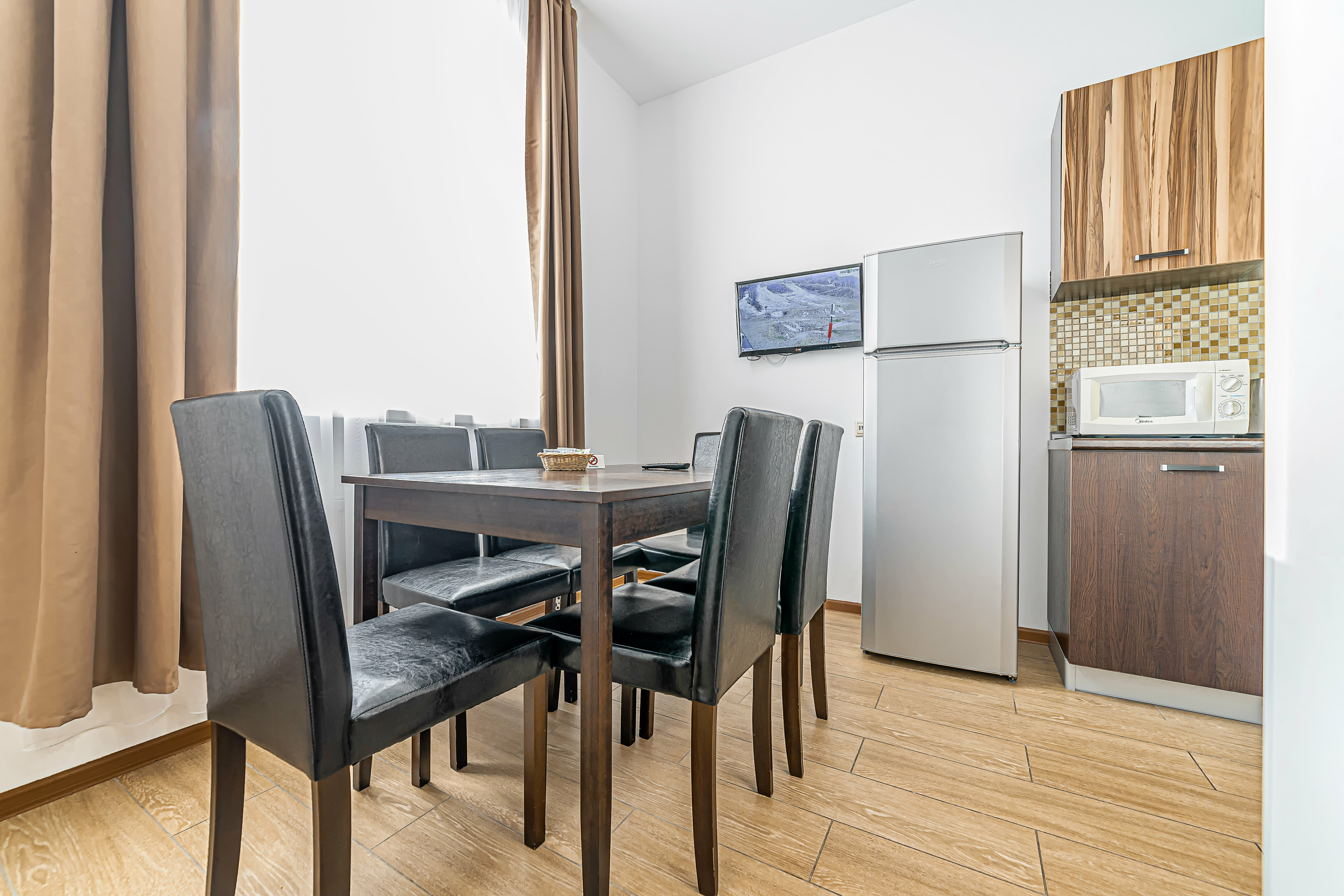 Апартамент с 2 спальнями и кухней,корпус D