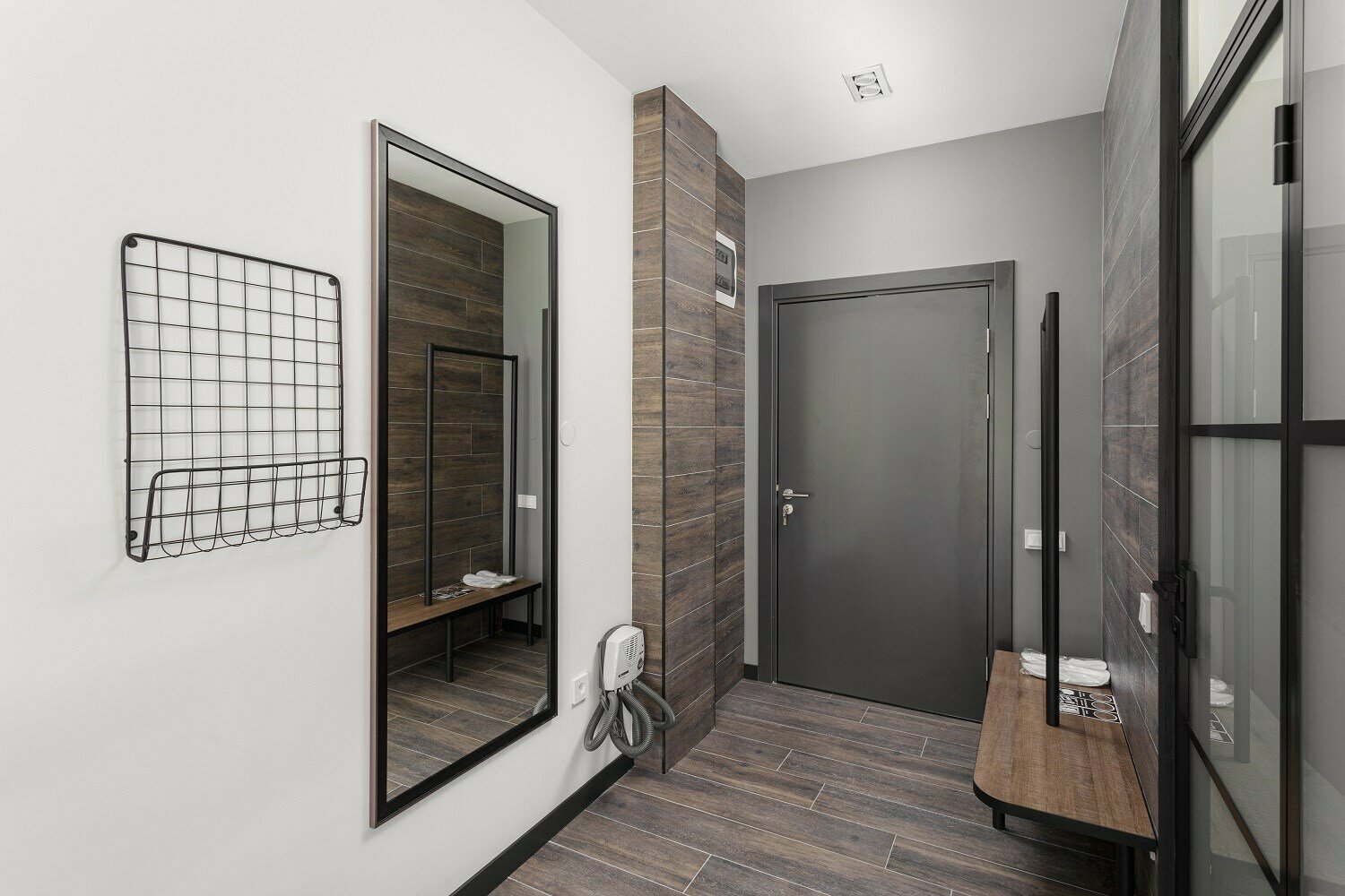 Superior (1 большая кровать, душ)