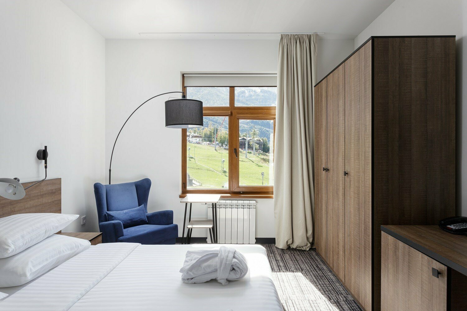 Superior (1 большая кровать, ванна)