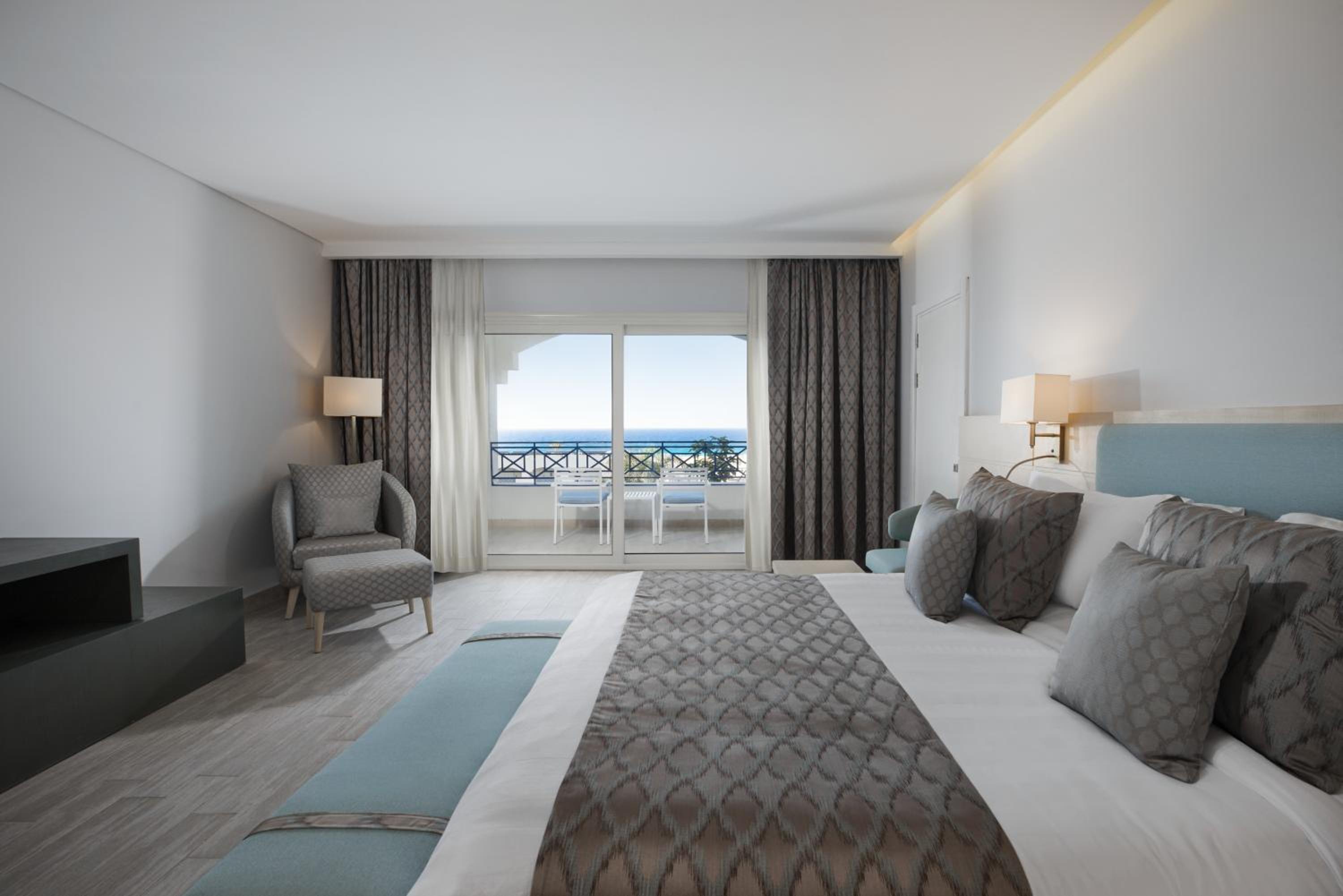 Deluxe Double or Twin Room with Sea View