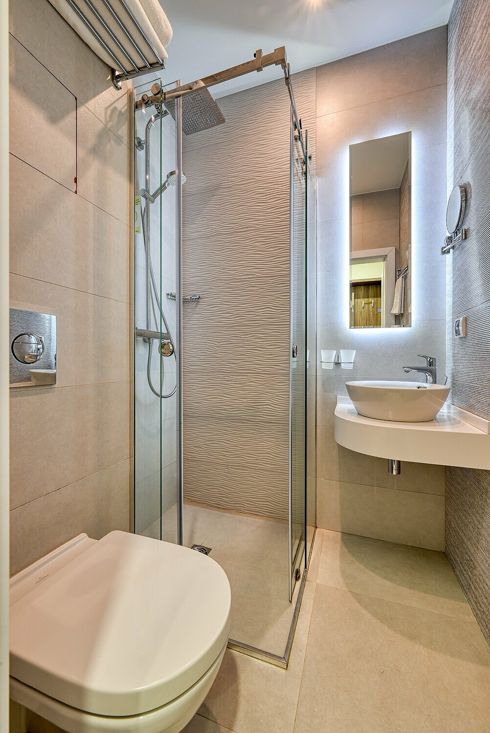 Студия с боковым видом 215